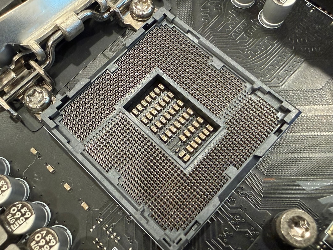 Intel Core i7 10700K CPU + MSI Z490-A Pro Motherboard + 16 GB