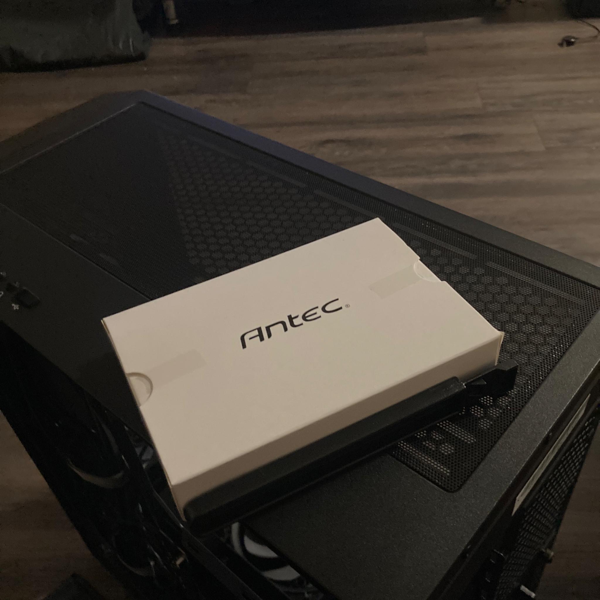 Antec D700 Flux