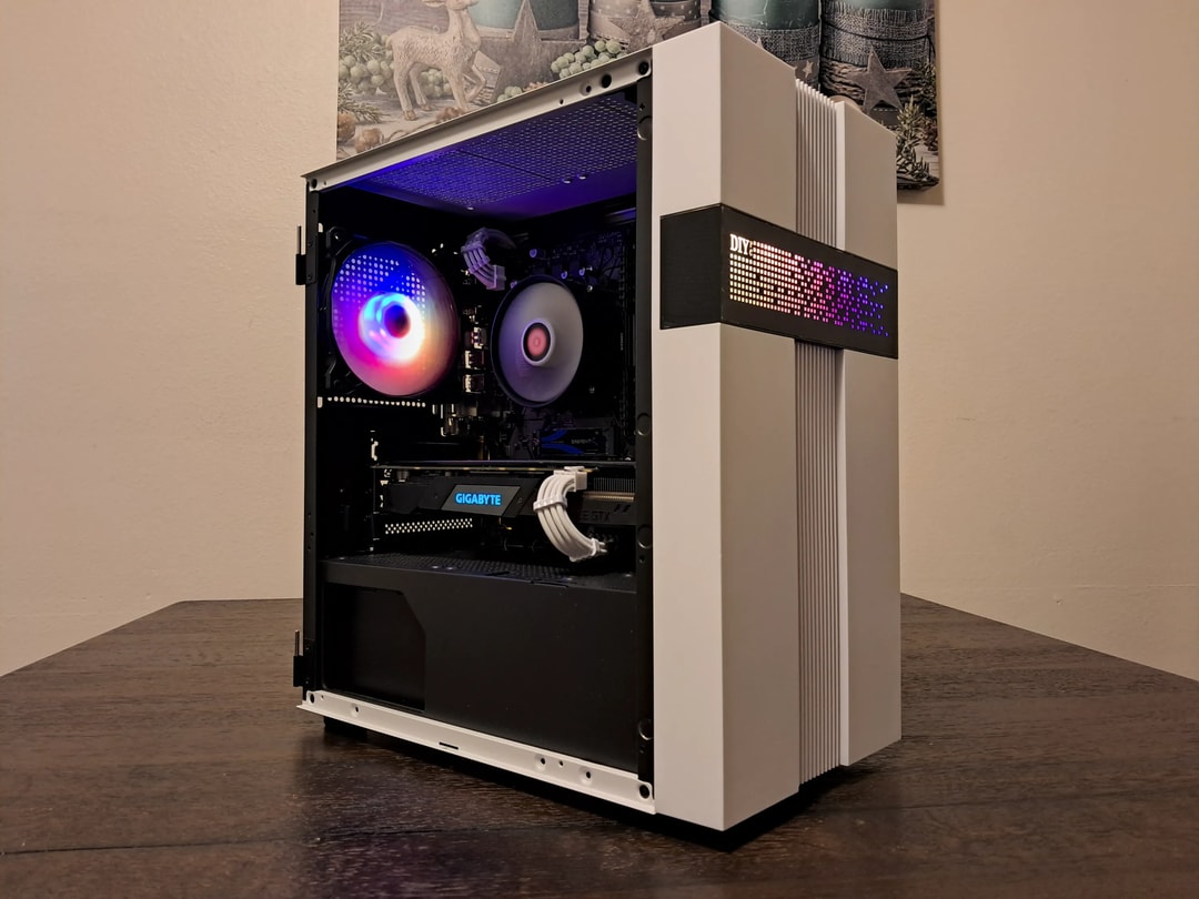 🔵⬜ Aesthetic Gaming PC ⬜🔵 Ryzen 5 3400G 3.7-4.2 GHz | Nvidia