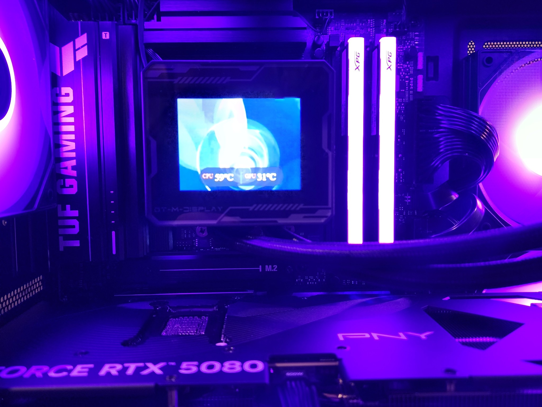 RTX 5080 / Ryzen 7 7800X3D / 32GB DDR5 RAM / 1TB NVMe SSD