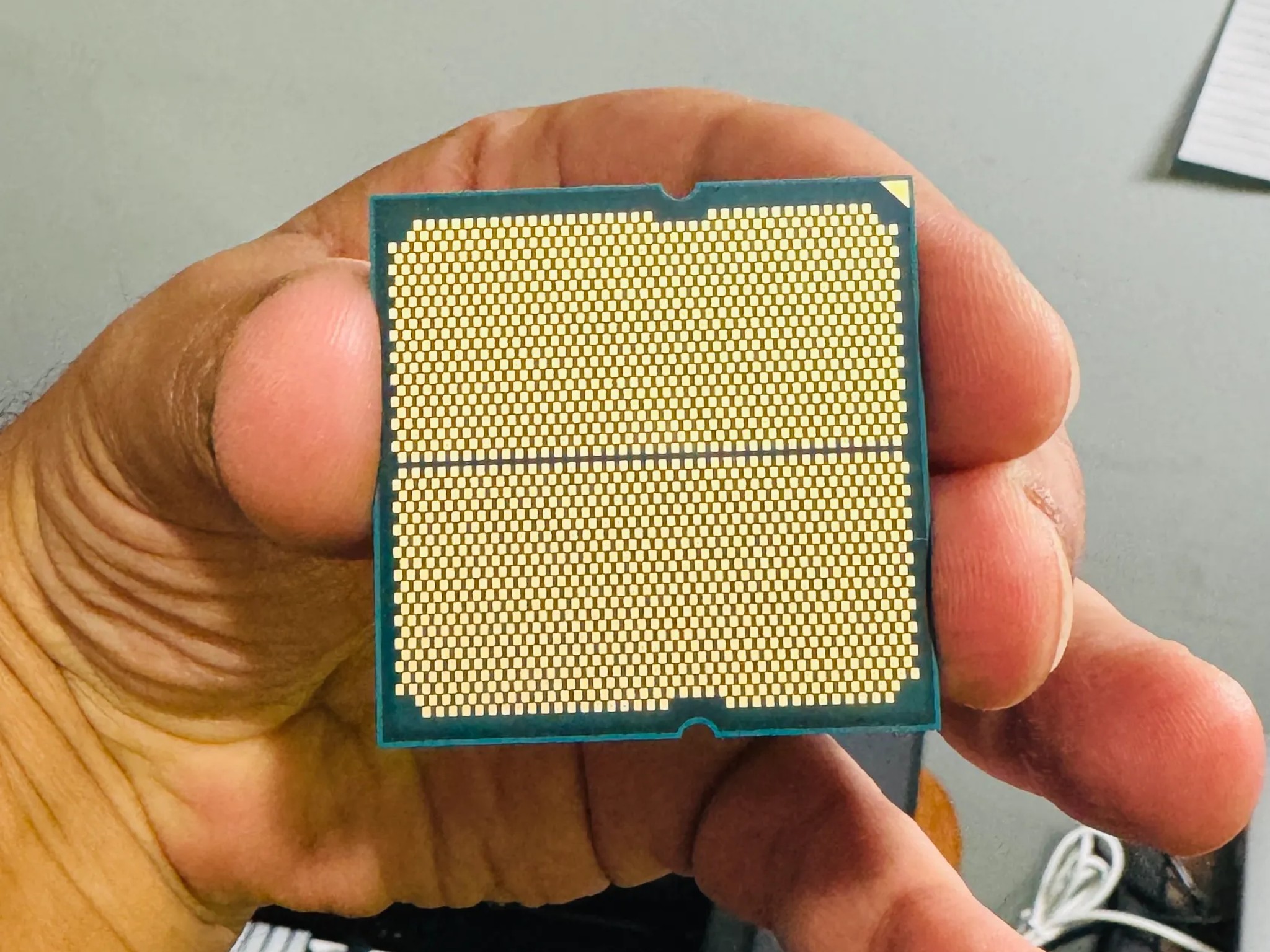 Ryzen 5 9600X AM5 CPU-Like New/Used only for 6 weeks - Includes Box/Orig. Packaging - Ships Fast