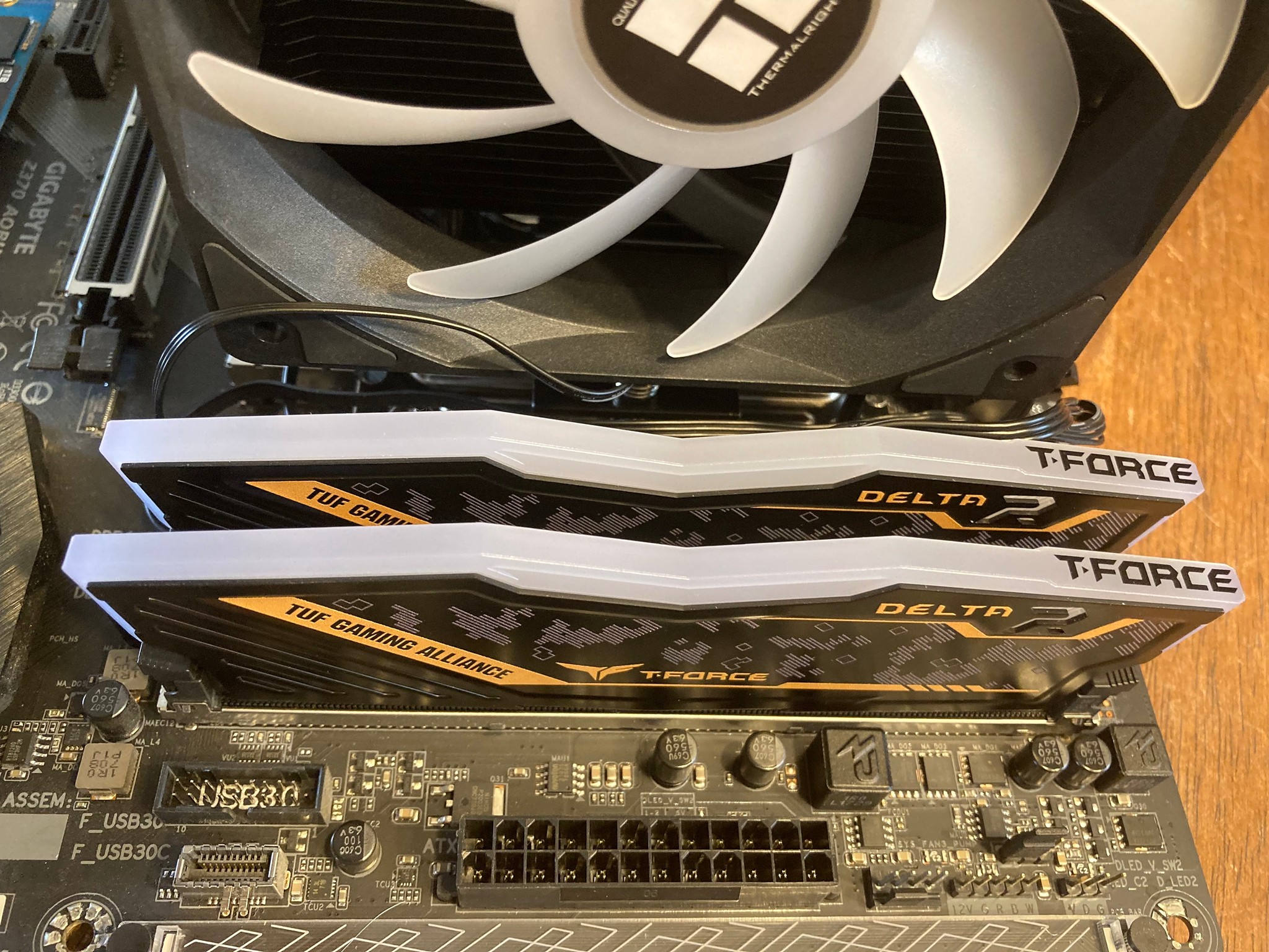 (i7 COMBO) AORUS Z370 + i7 8700 + RGB Cooler + 16GB RGB RAM + 1TB NVME SSD (READ - RGB ISSUES)