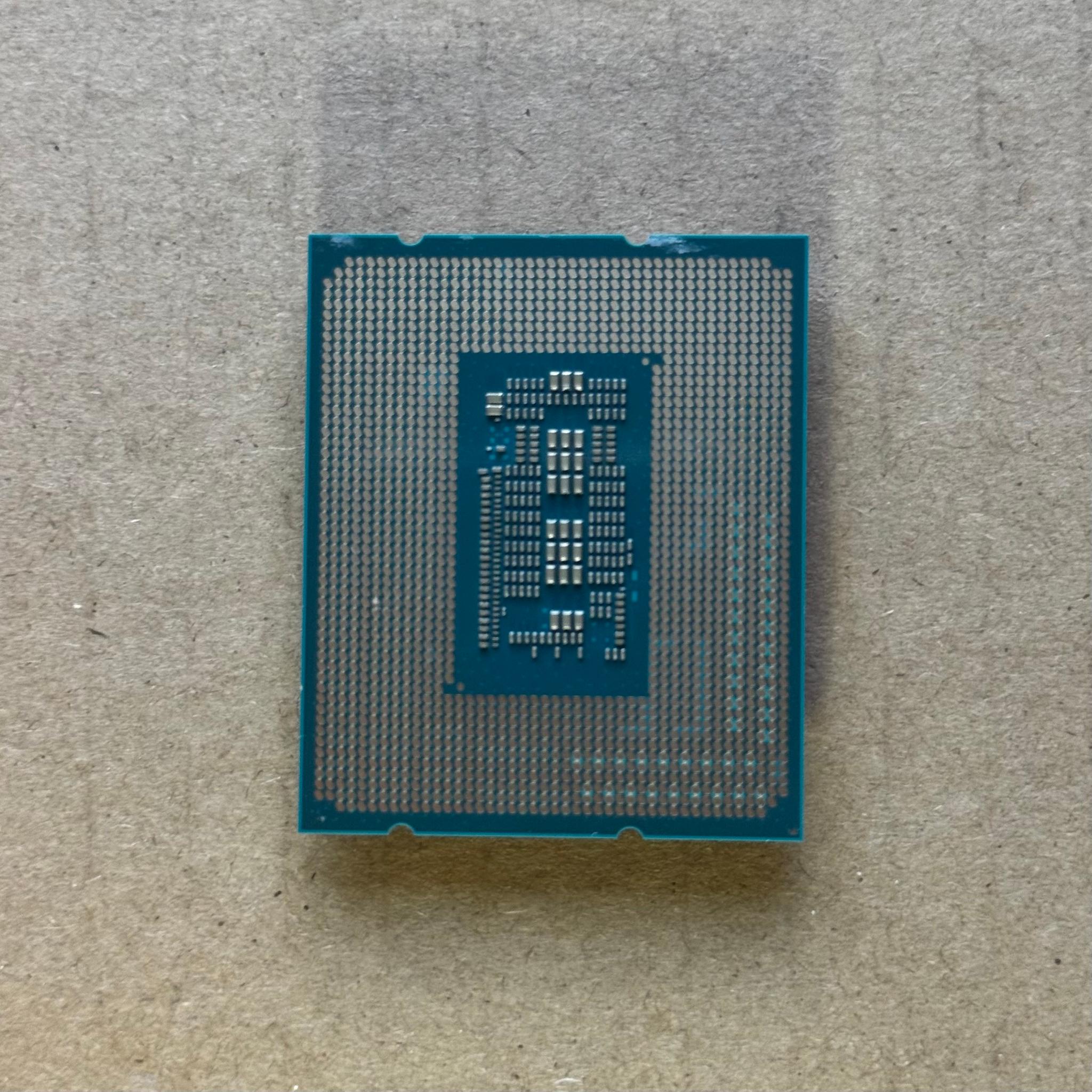 Intel Core i5-12400F