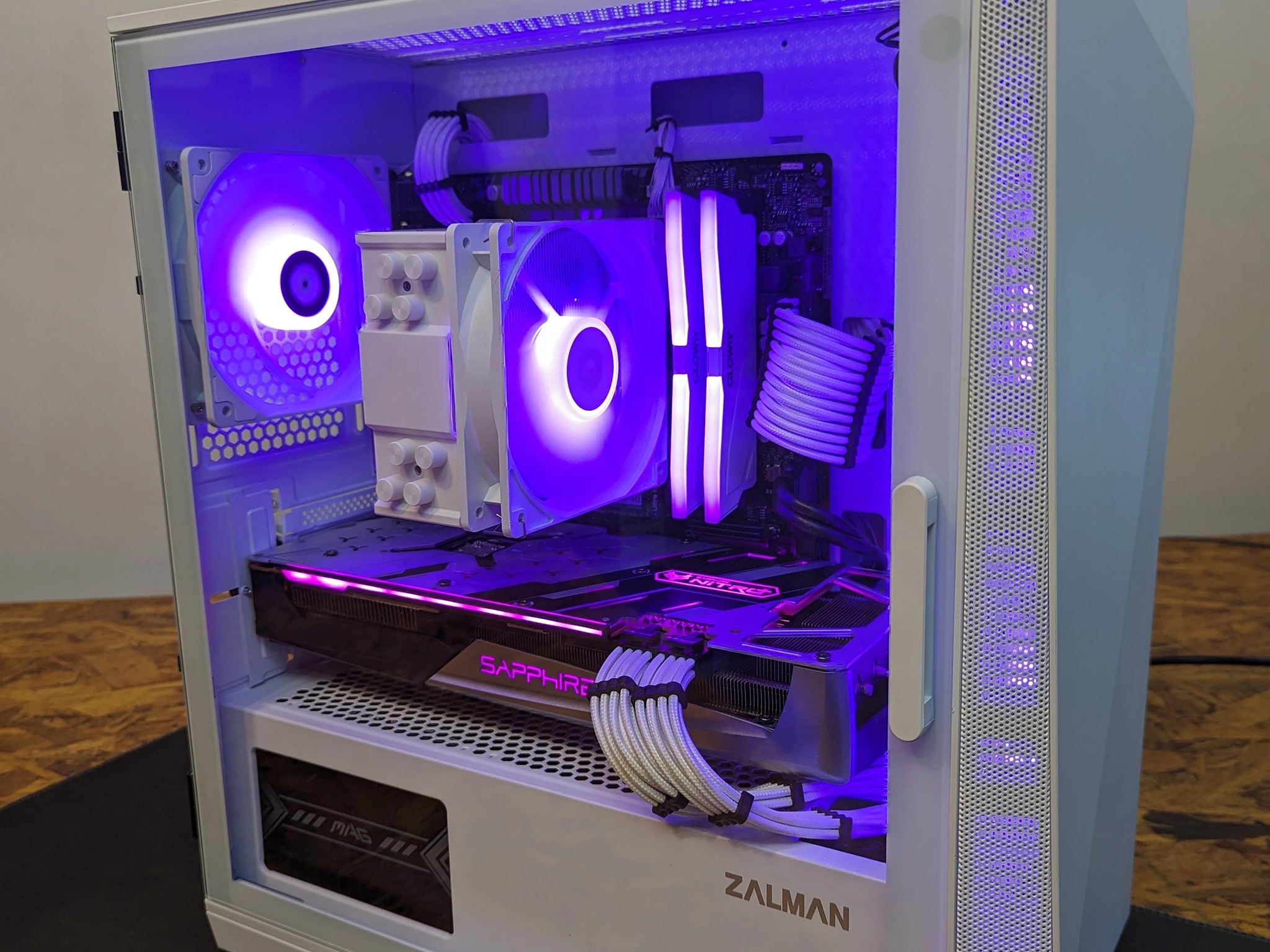 White RGB Mid-Range Gaming PC - Rx 5700xt, Ryzen 5 2600x, Micro ATX