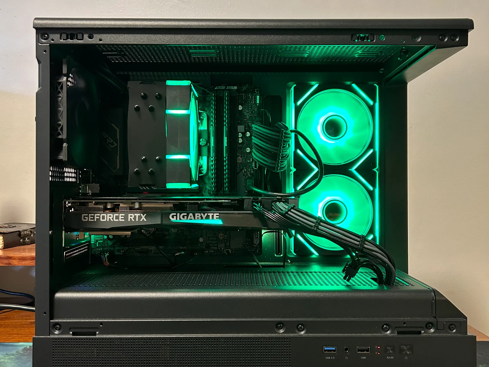 Black 3070 | Intel 12700kf | 16gb | 1TB Storage | Wifi | Black