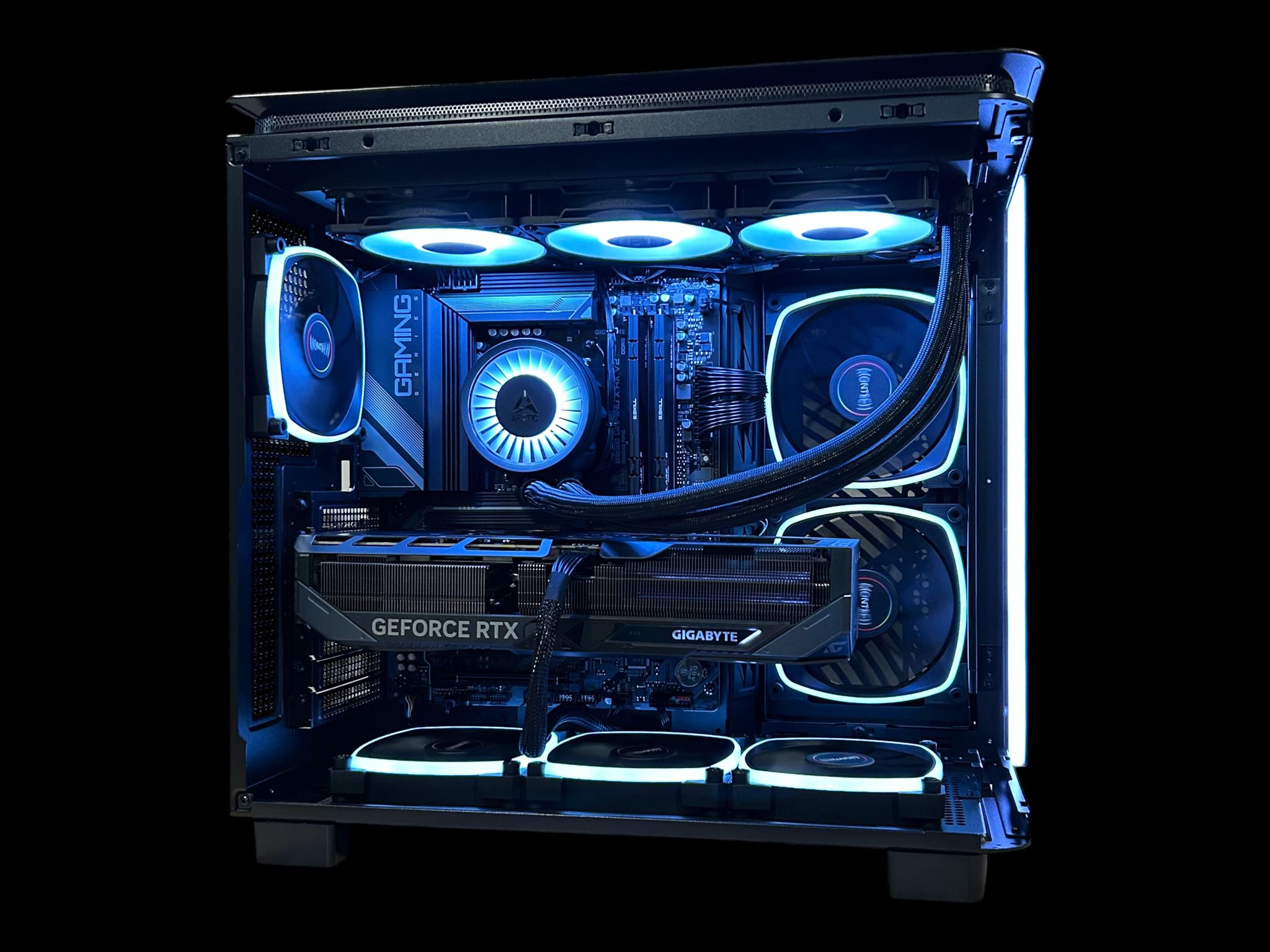 RTX 5080 | Ryzen 7 9850X3D | 32GB DDR5 6200 | 2TB NVMe | The Commander RTX