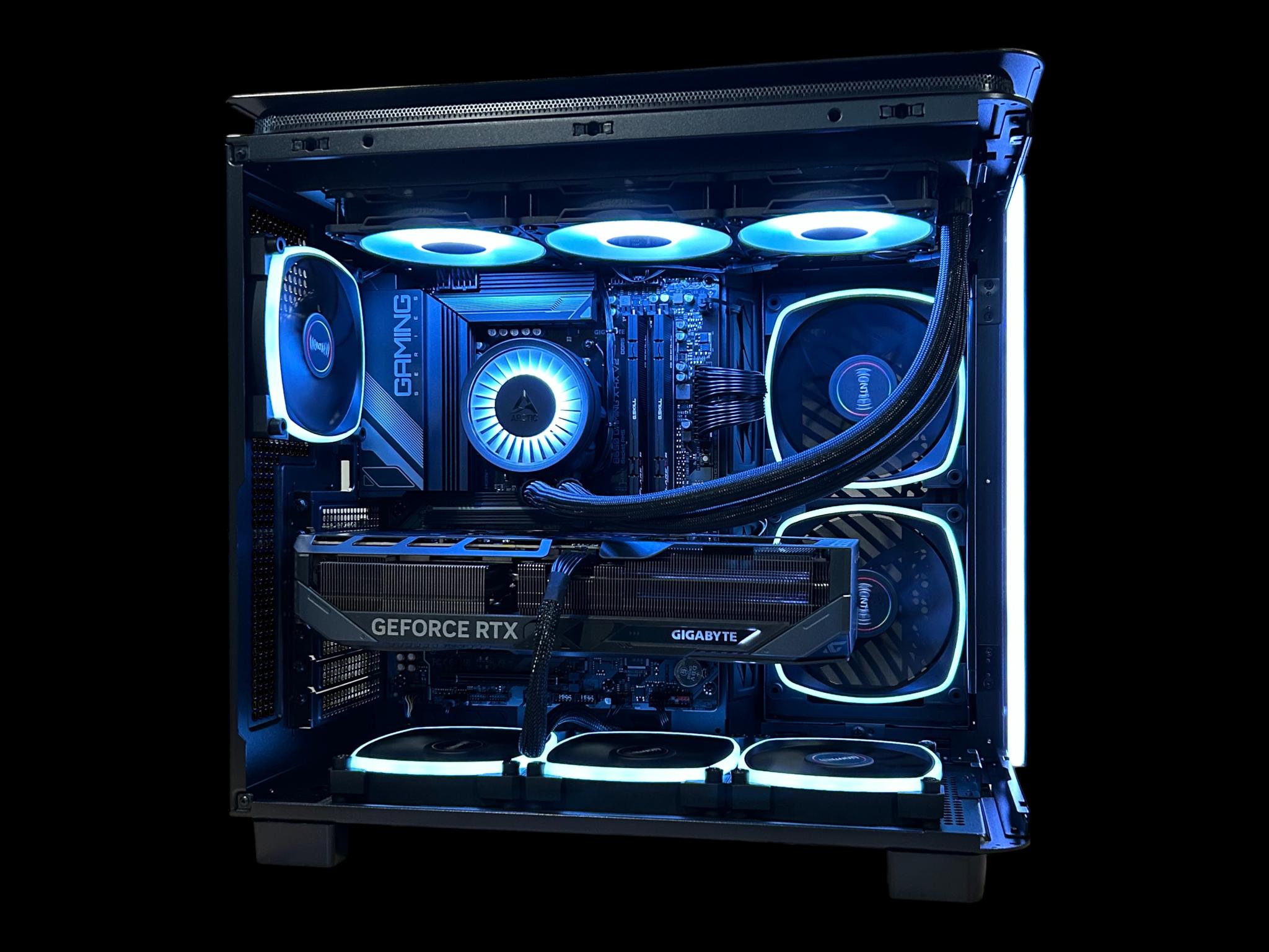 *2 FREE GAMES* RTX 5080 | Ryzen 7 9850X3D | 32GB DDR5 6200 | 2TB NVMe | The Commander RTX