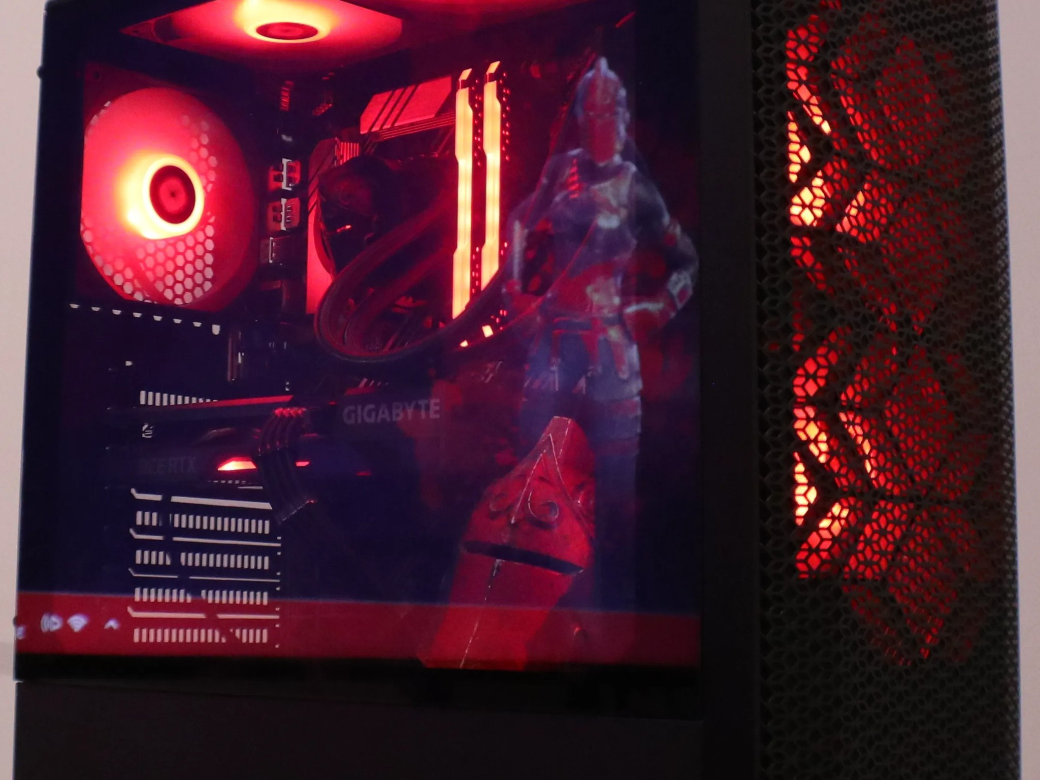 Red Knight Custom Gaming-PC RTX 3060 Ti/32GB Ram/i7 (Fortnite Themed Build) -Streamer Starter Pack!
