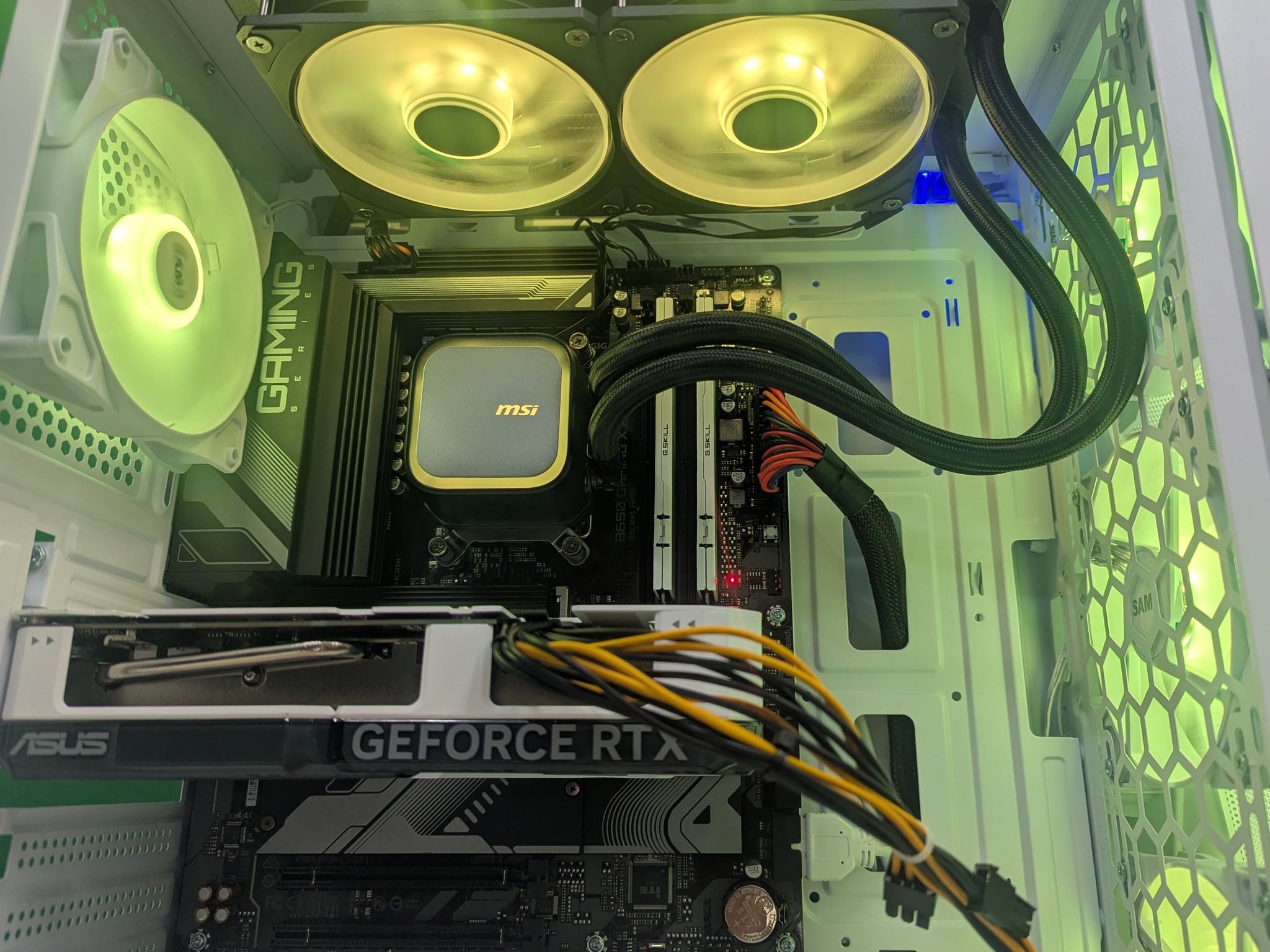 ❄️ Yuki | 4060 7600x ASUS Dual White |  Ryzen 5 AM5 | Clean White Build | 32GB DDR5 | 1TB NVMe