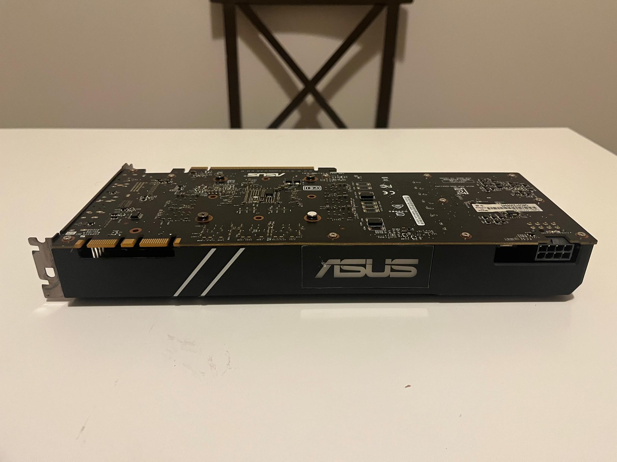 ASUS Turbo 1070 8GB