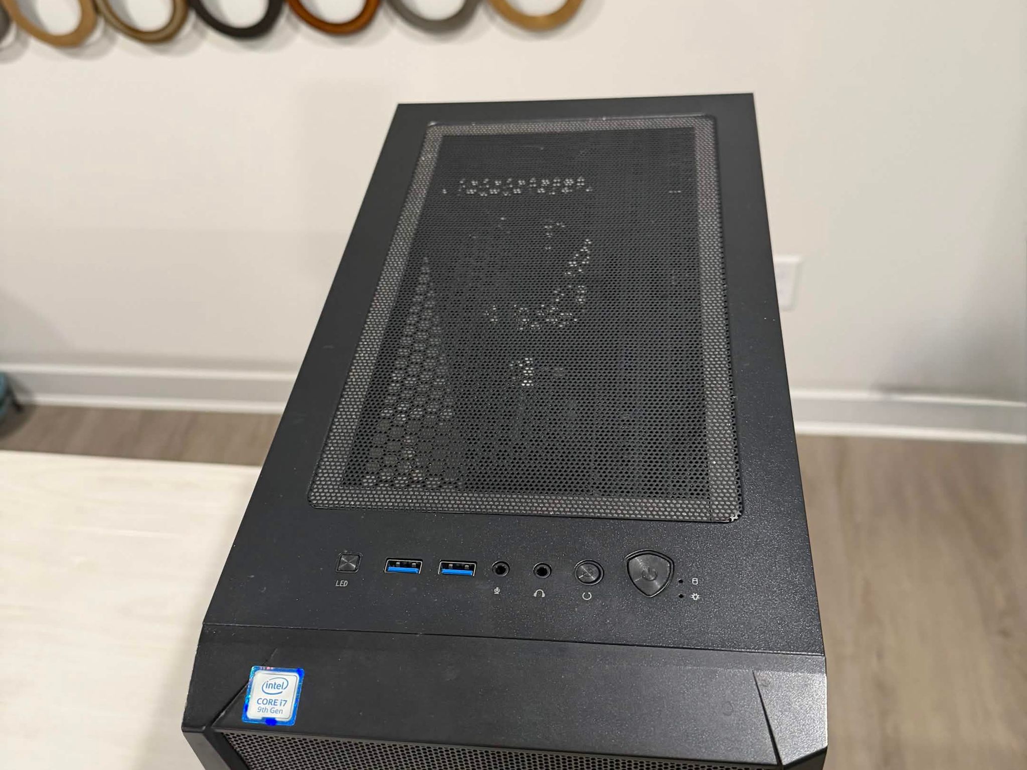 Custom PC - GeForce GTX 1660 SUPER//32GB RAM // Core i7-9700F // NO Memory