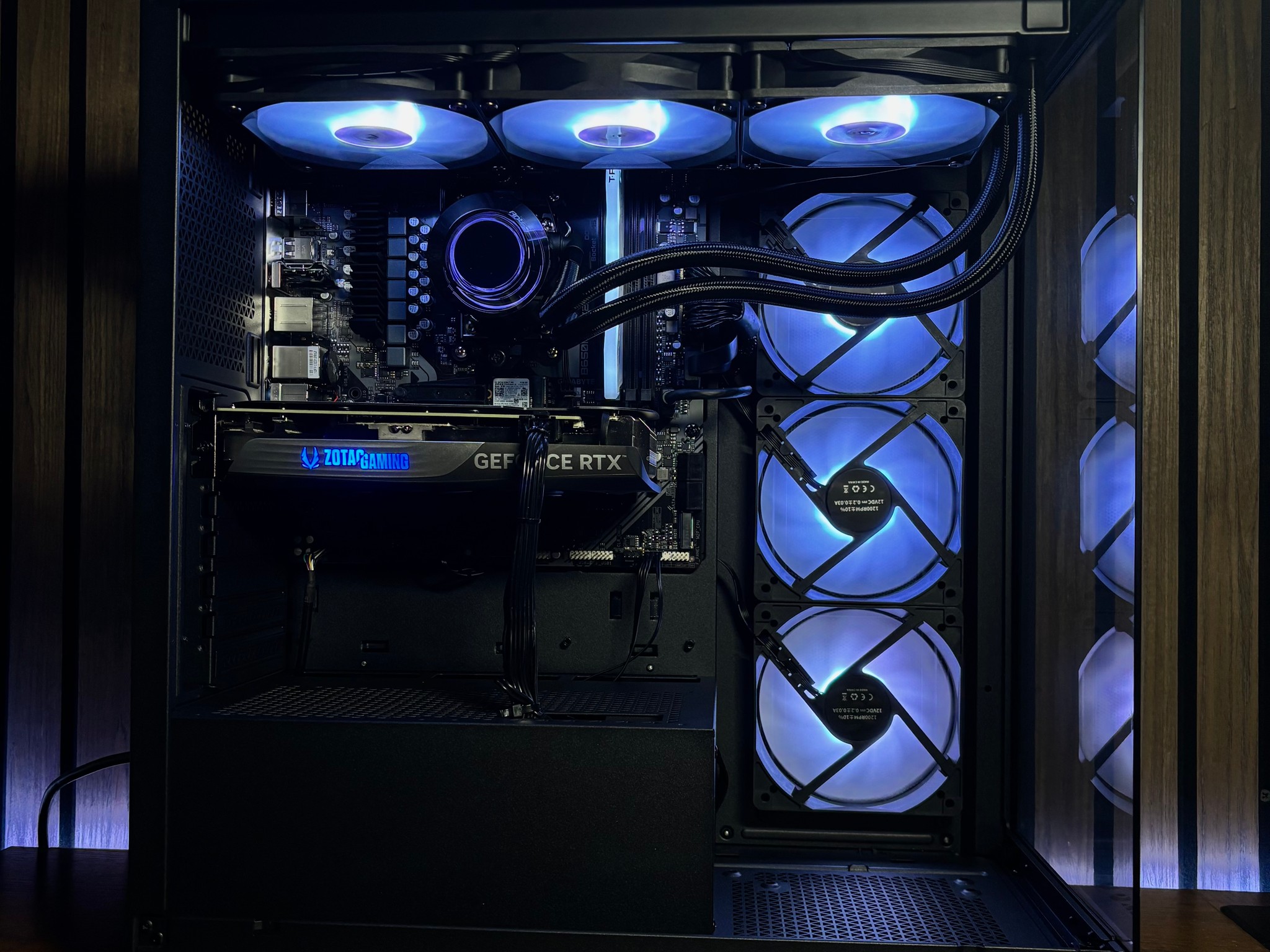 RTX 4060TI | RYZEN 5 7500F | 16GB DDR5 RAM | LIQUID COOLED | GAMING PC
