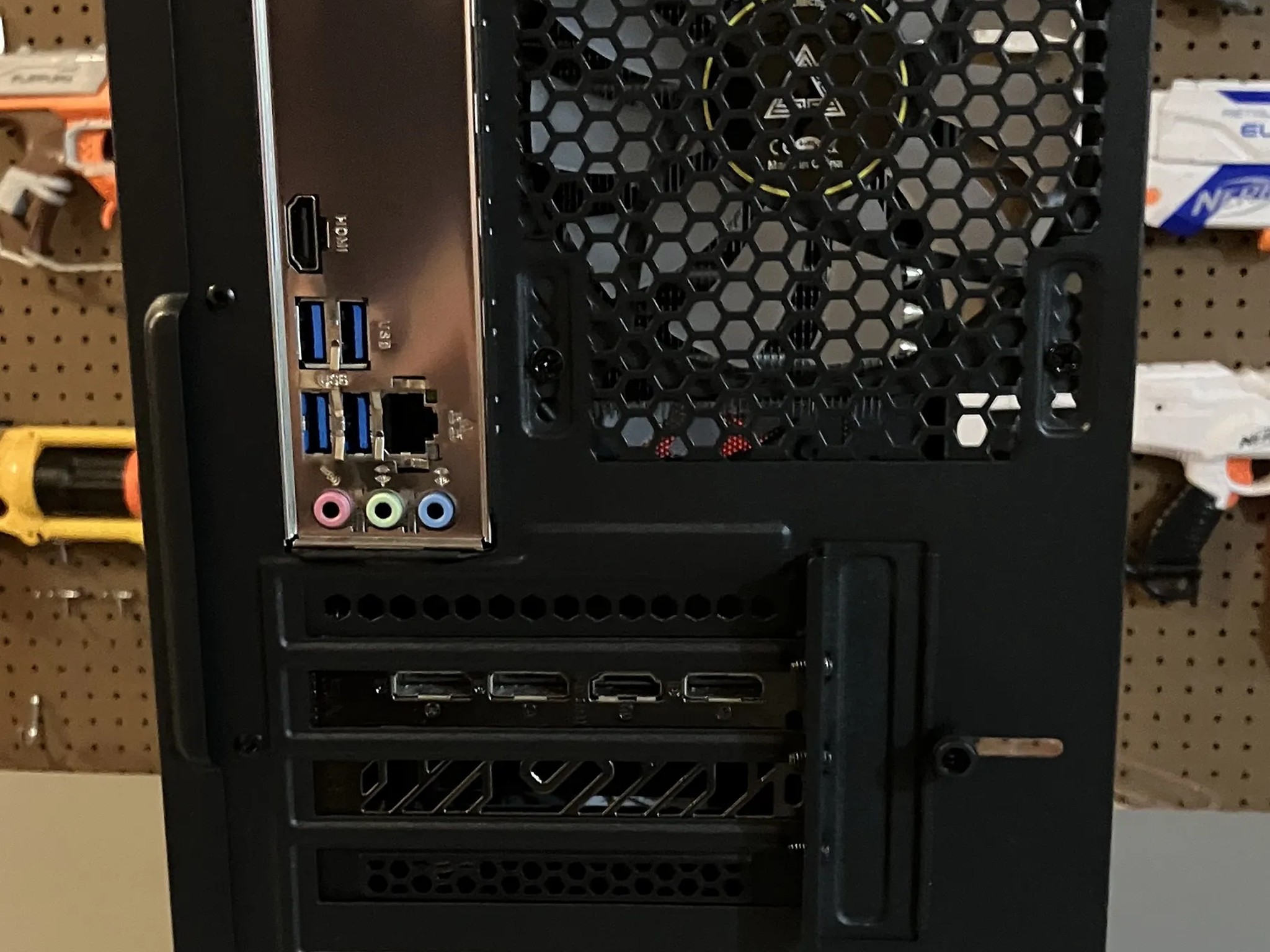 Ryzen 5 5600x and 6600 XT Gaming PC