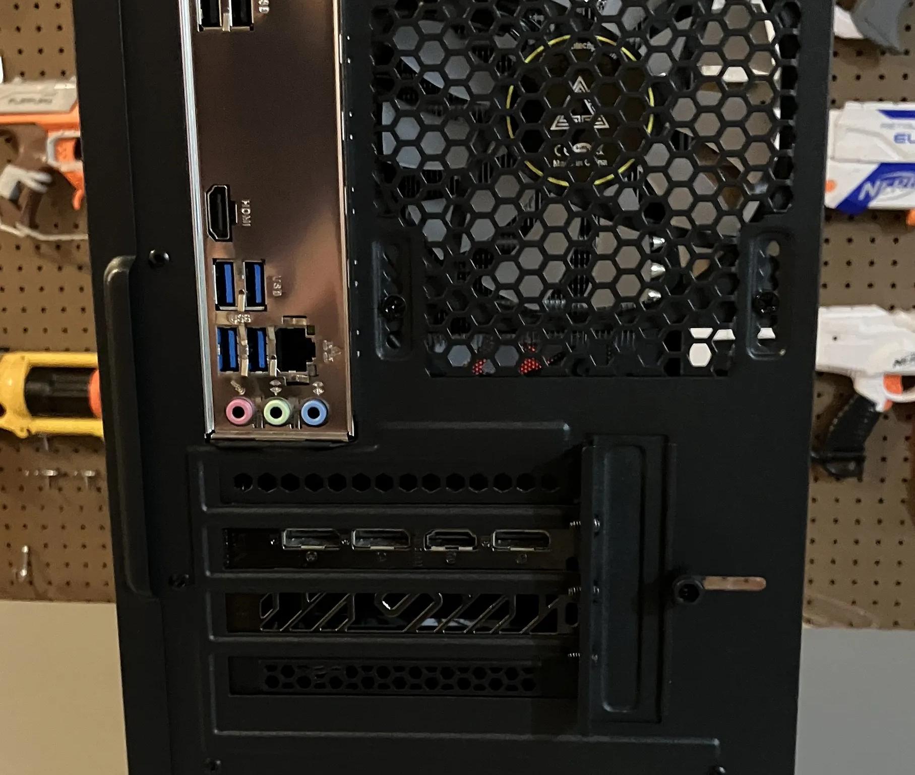 Ryzen 5 5600x and 6600 XT Gaming PC