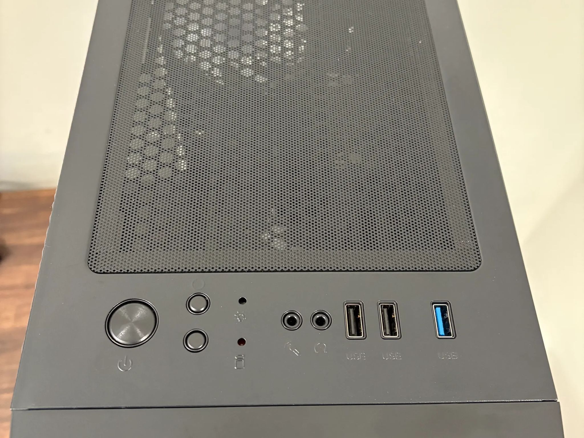 Custom Gaming PC - Budget Build with Excellent Performance! (Ryzen 5 2600X/RTX 2060