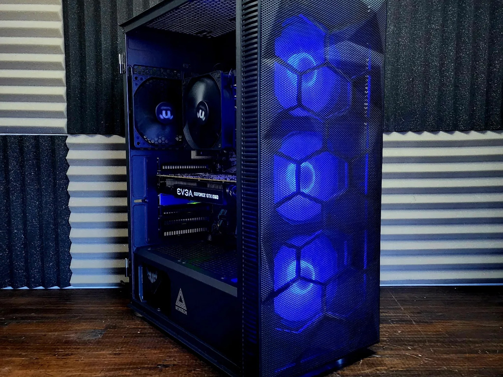 🖤💙🖤 EVGA GTX 1060 FTW // Intel Core i3 9100 // Corsair LPX 8GB 2400MHz