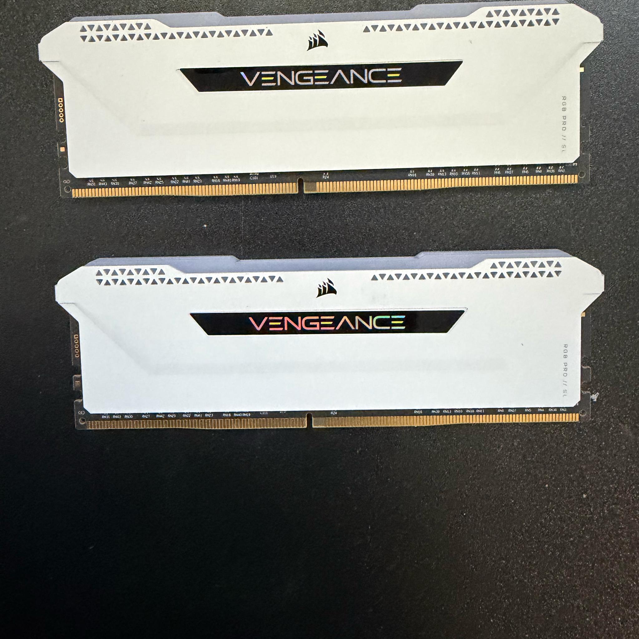 Corsair Vengeance 32GB DDR4 RAM Kit – 2x16GB 3600 MT/s CL18