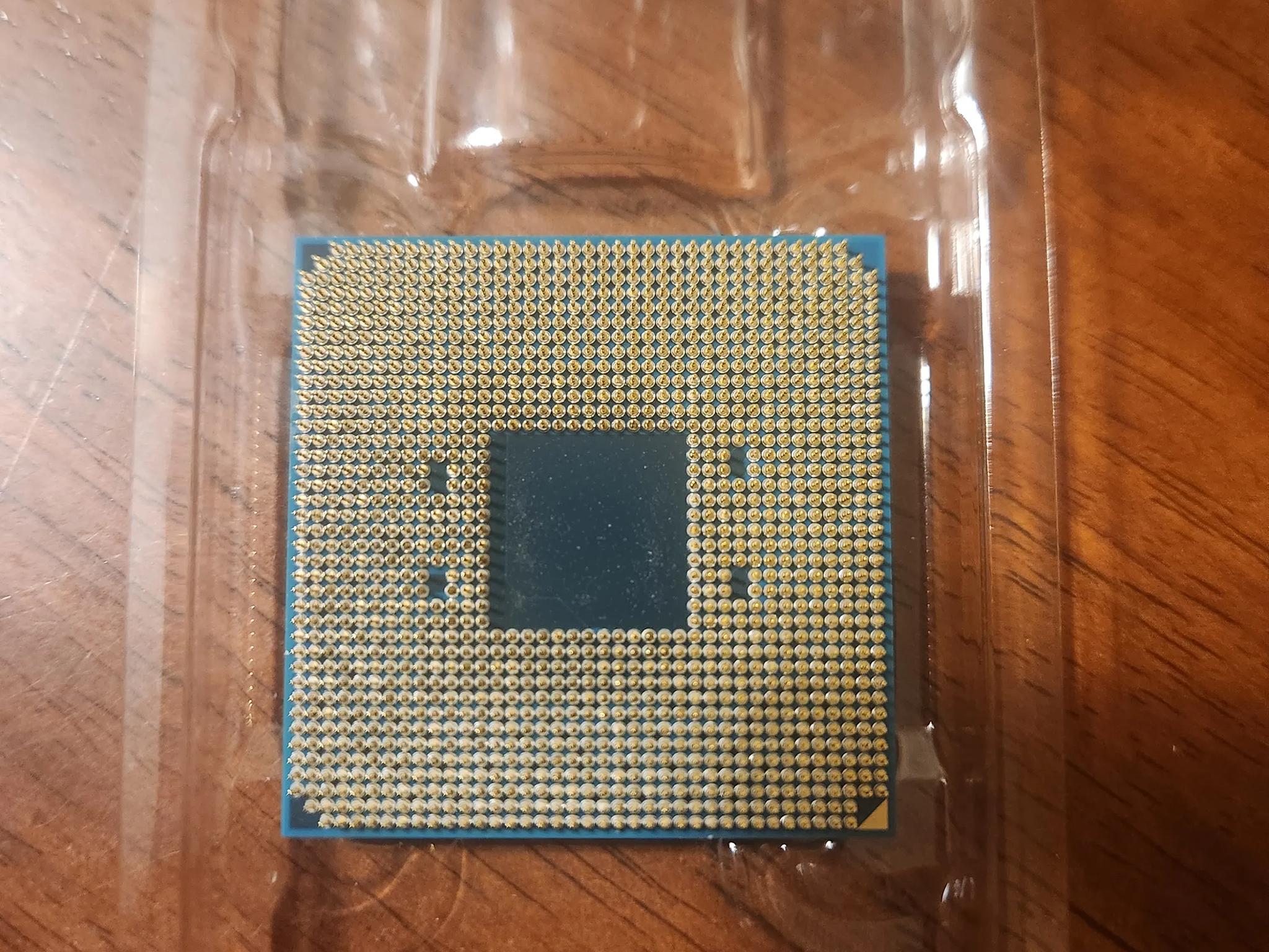 AMD Ryzen 2600X Processor 3.6 GHz, 6 Cores, Socket AM4