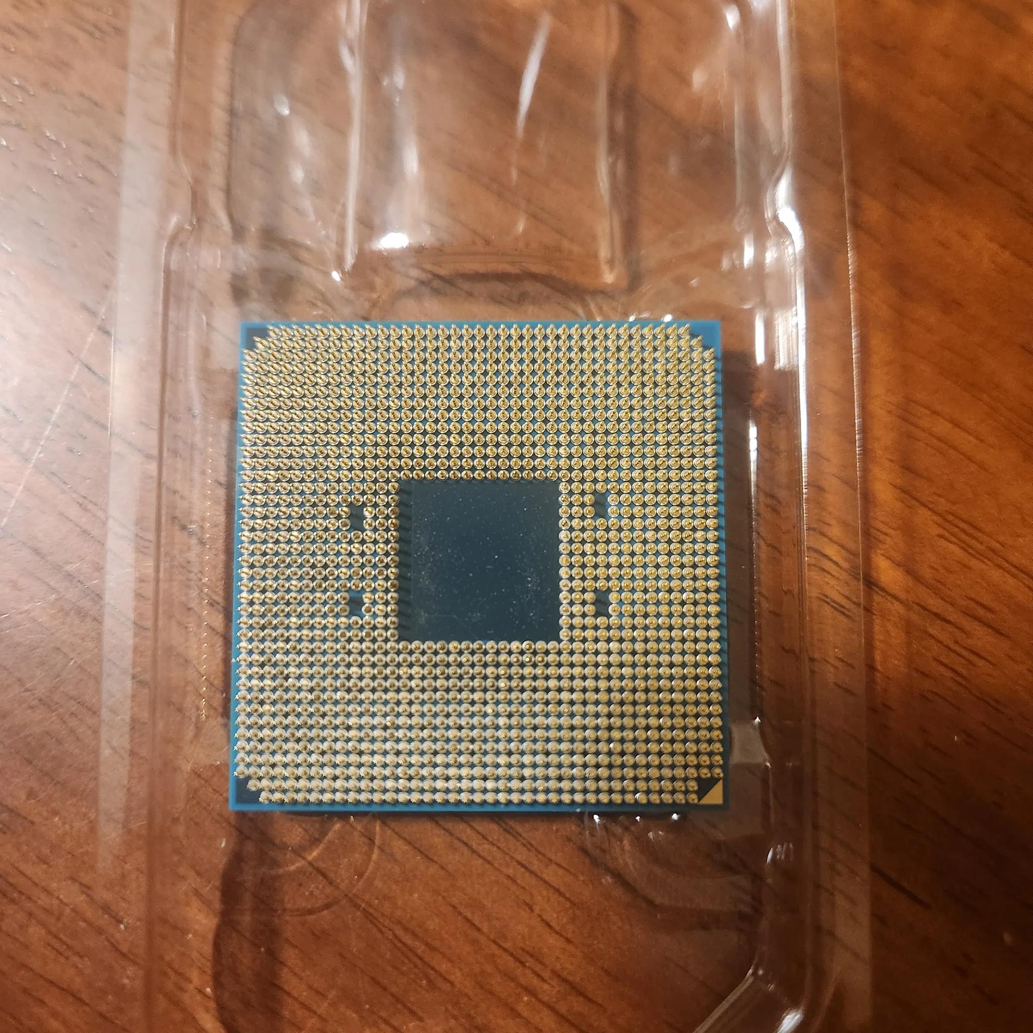 AMD Ryzen 2600X Processor 3.6 GHz, 6 Cores, Socket AM4