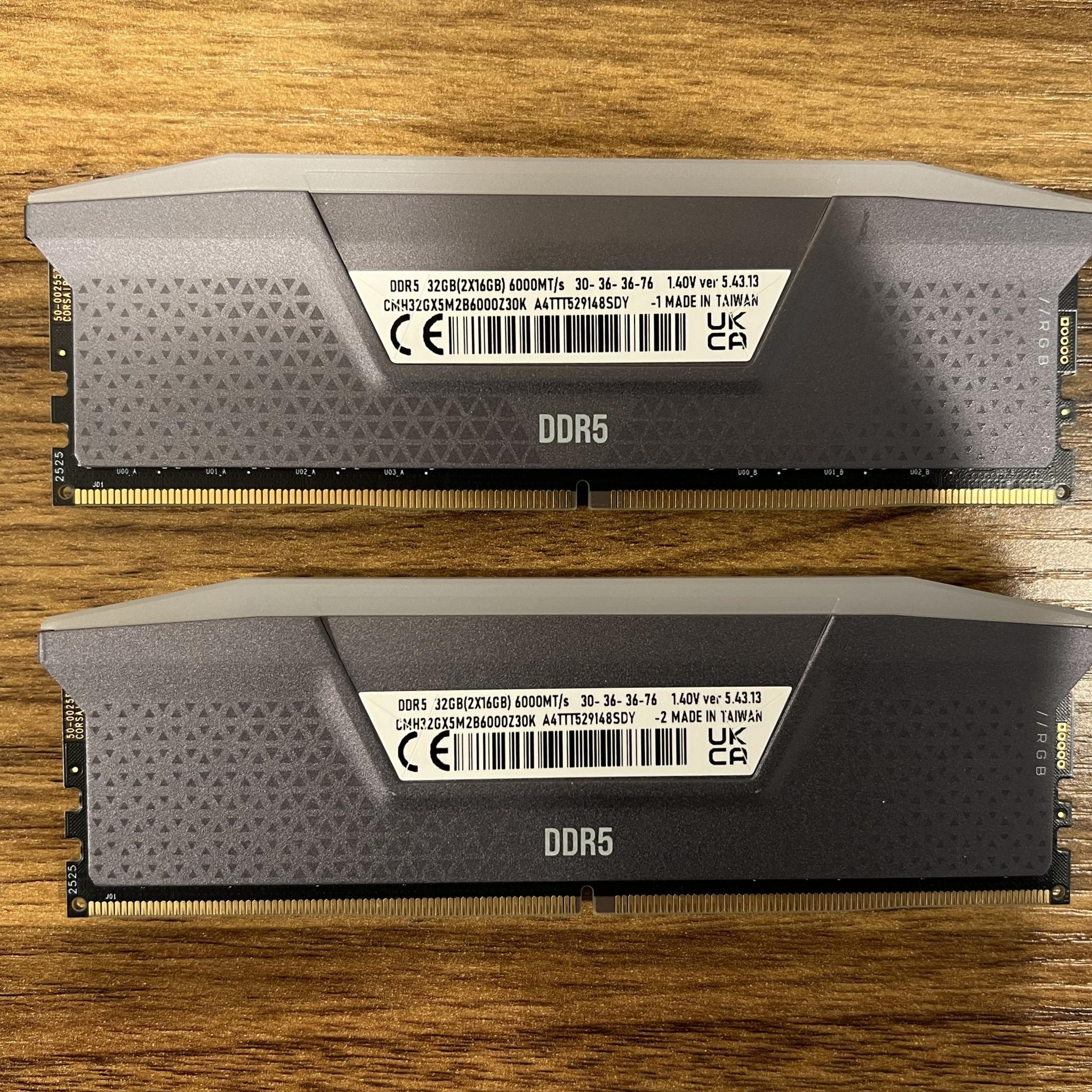 32GB DDR5-6000MT/s CL30 CORSAIR VENGEANCE RGB RAM Memory