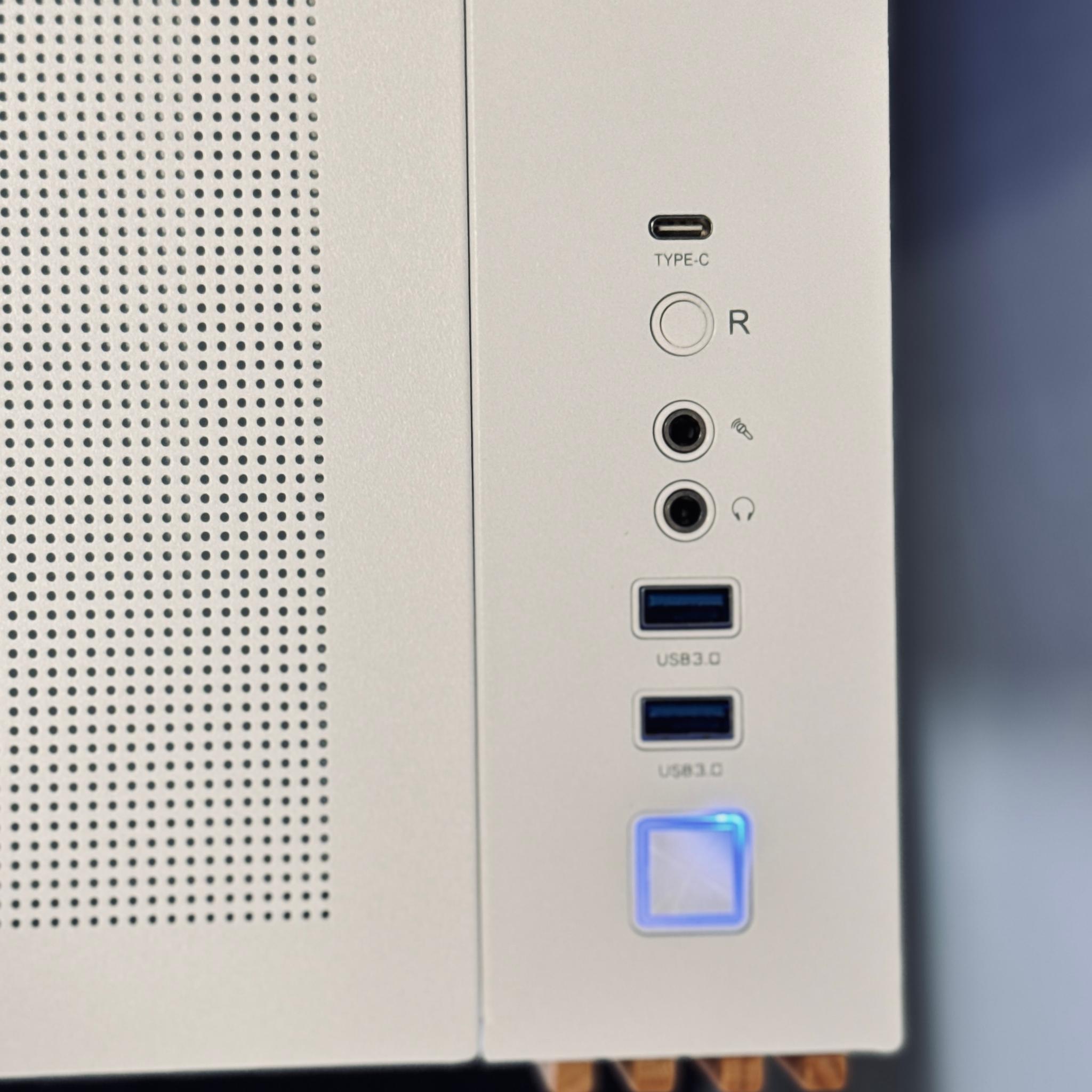 ❄️ White RTX 3070 Gaming PC | i7-12700F | 360mm LCD Liquid Cooling | 1TB NVMe