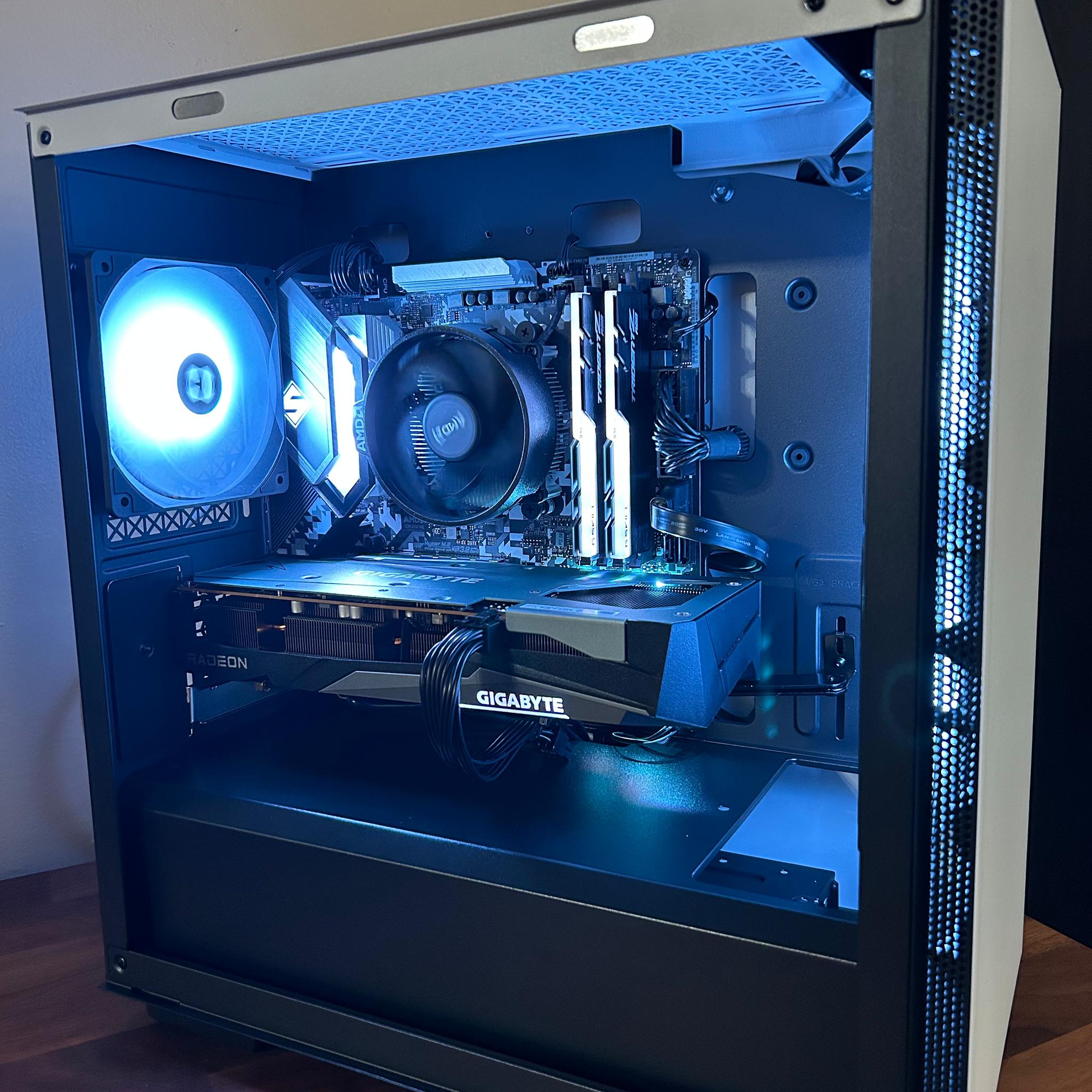 AMD RX 7600 | Ryzen 5 5500 | 1TB SSD | The Mini Legend V6  **FREE AVATAR GAME CODE INCLUDED**