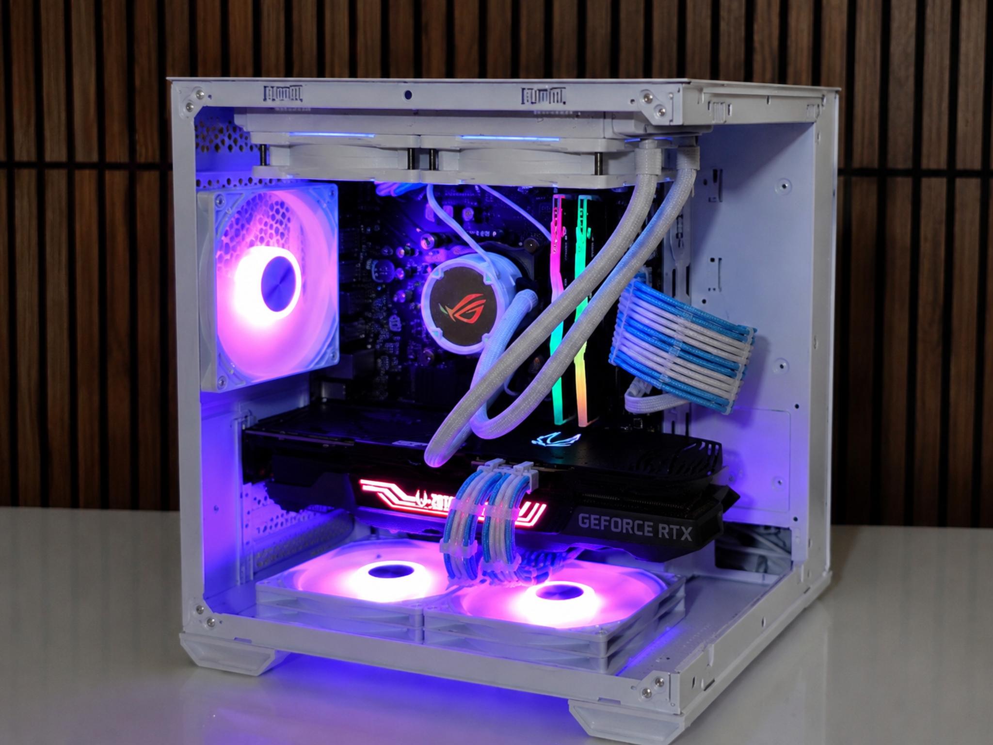White gaming Pc | RTX 3080 10GB | 12600K | DDR4/5 |32GB RAM | 1TB | Windows 11 | WIFI \BT