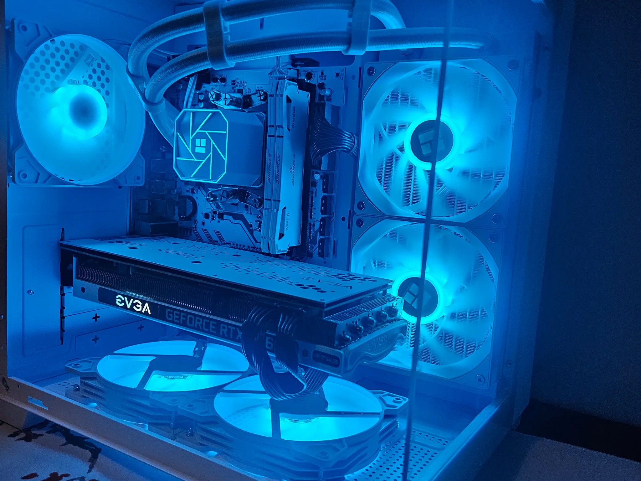 Artic Rig Ryzen 5 5500 / 16GB DDR / 1TB SSD / RTX 3060 Ti