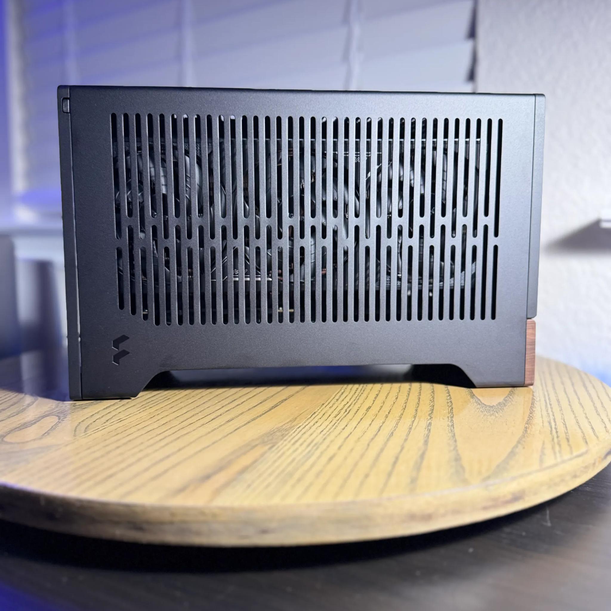 The Distinguished Gentleman II 🎩 Gaming PC, NVIDIA 5070 Ti OC, RYZEN 9600X, 32GB RAM, 2TB SSD
