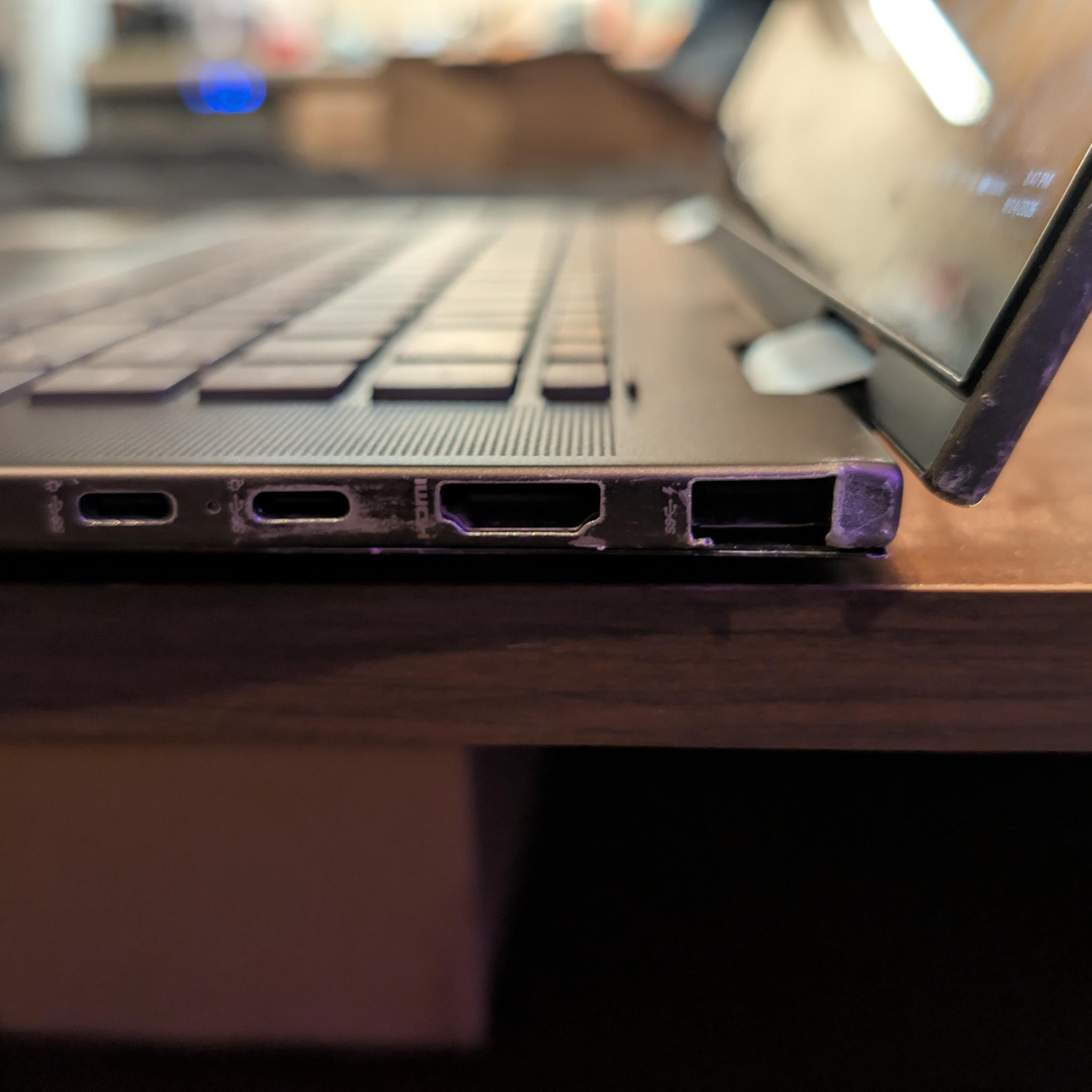 HP ENVY x360 2-In-1 15.6'' (512GB SSD AMD Ryzen 7 7730U 4.5GHz 16GB RAM)