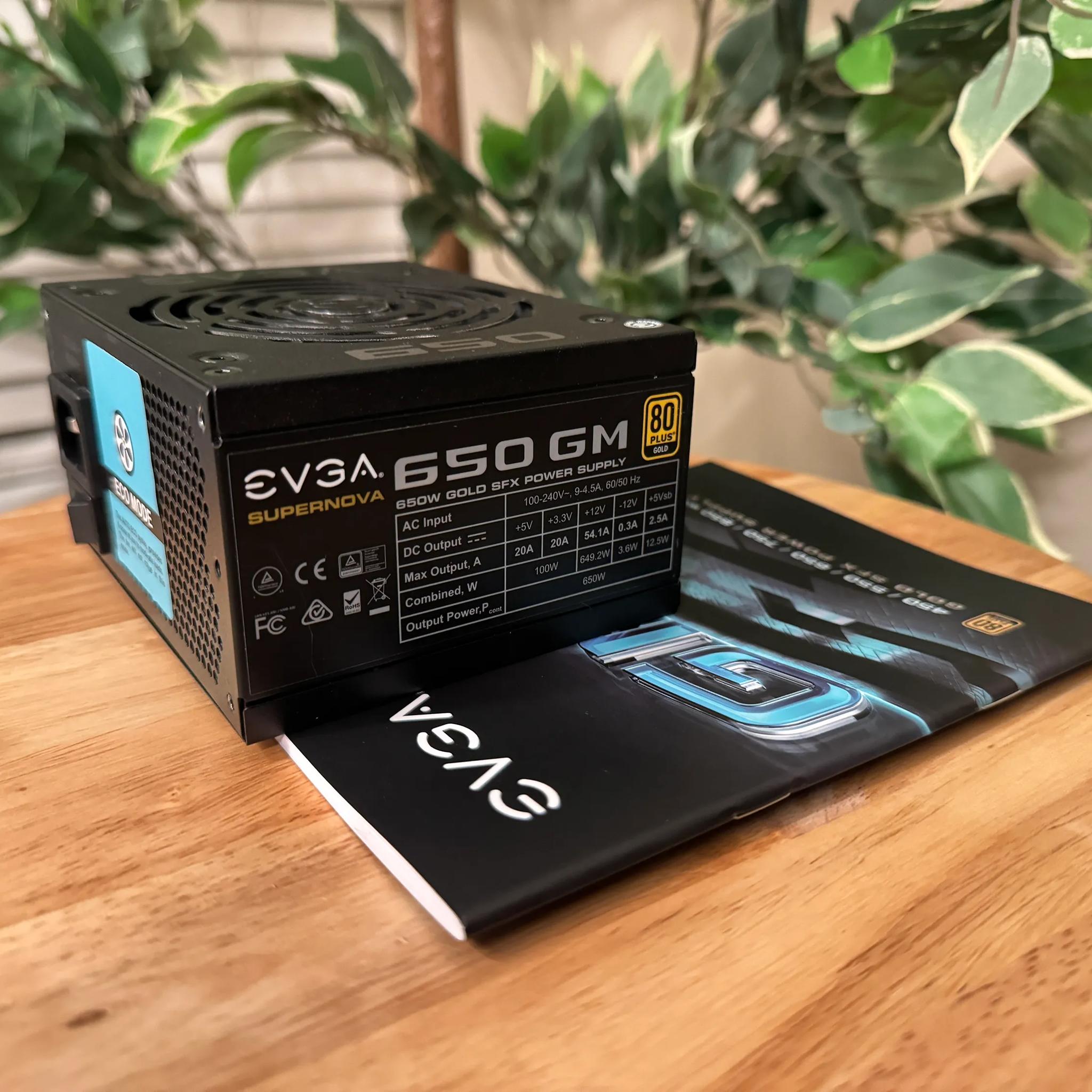 EVGA SFX SuperNOVA 650 GM, 80 Plus Gold 650W
