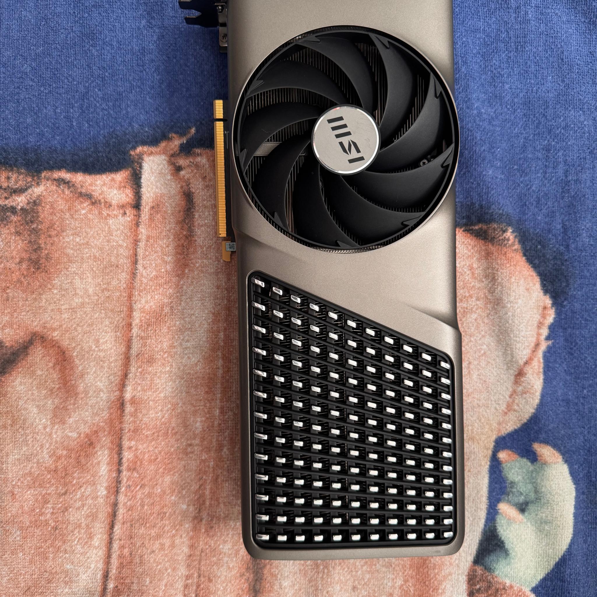 MSI EXPERT GeForce RTX 4080 SUPER
