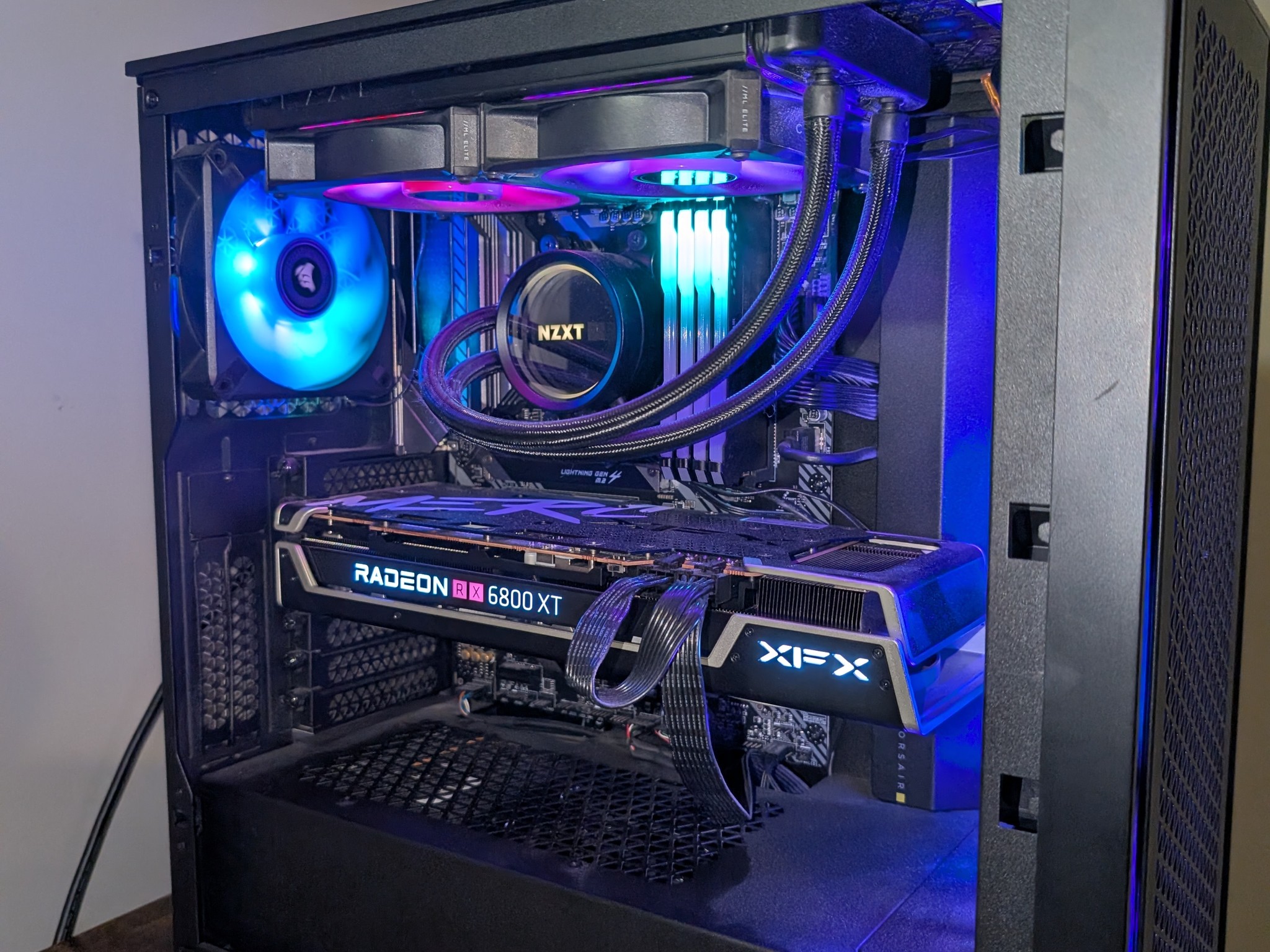 CPU | Ryzen 5800X3D ~ GPU | RX 6800XT w/ 1TB 990 Pro Custom Build