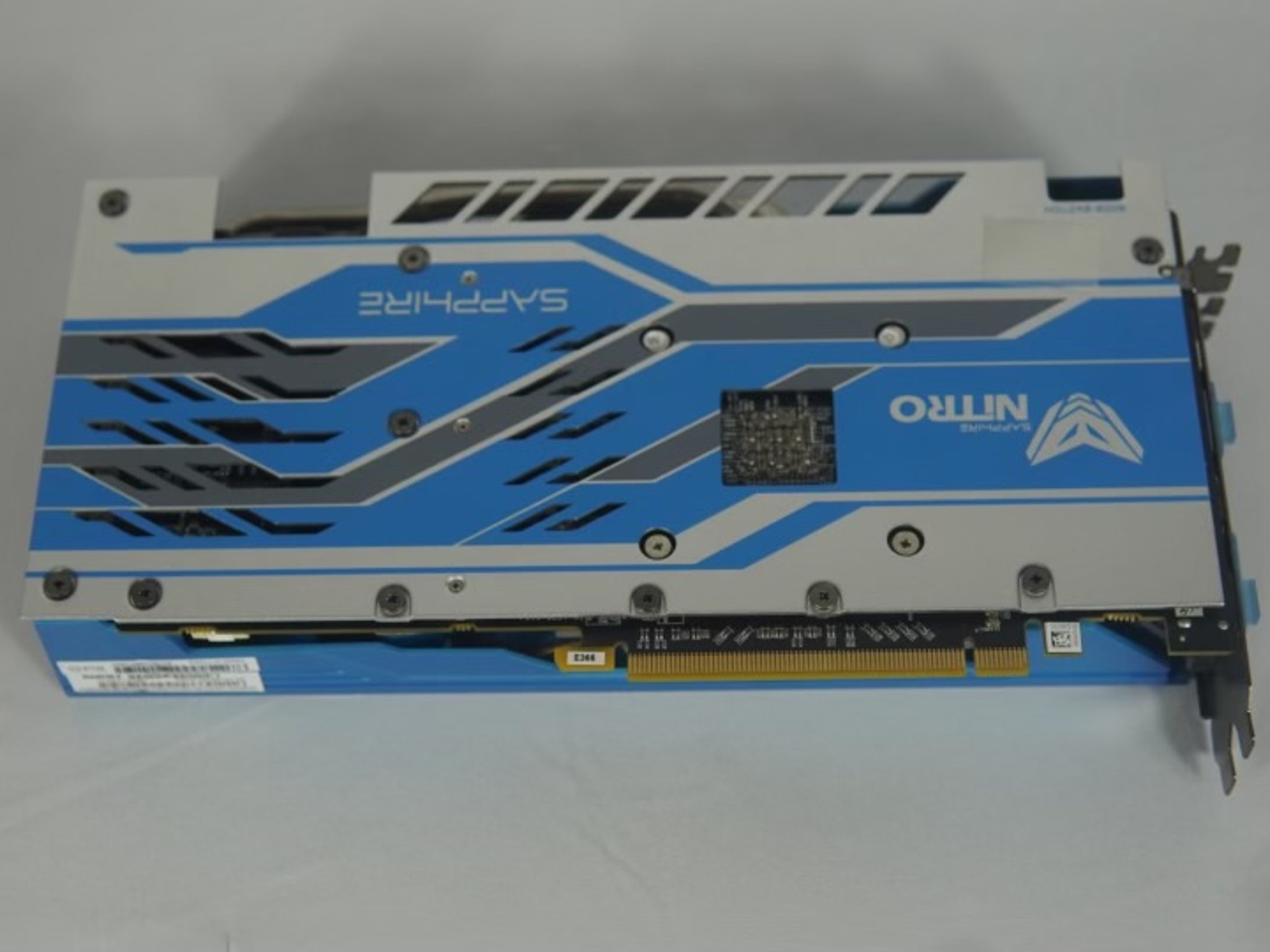 Radeon Sapphire nitro 580 8GB Special edition.
