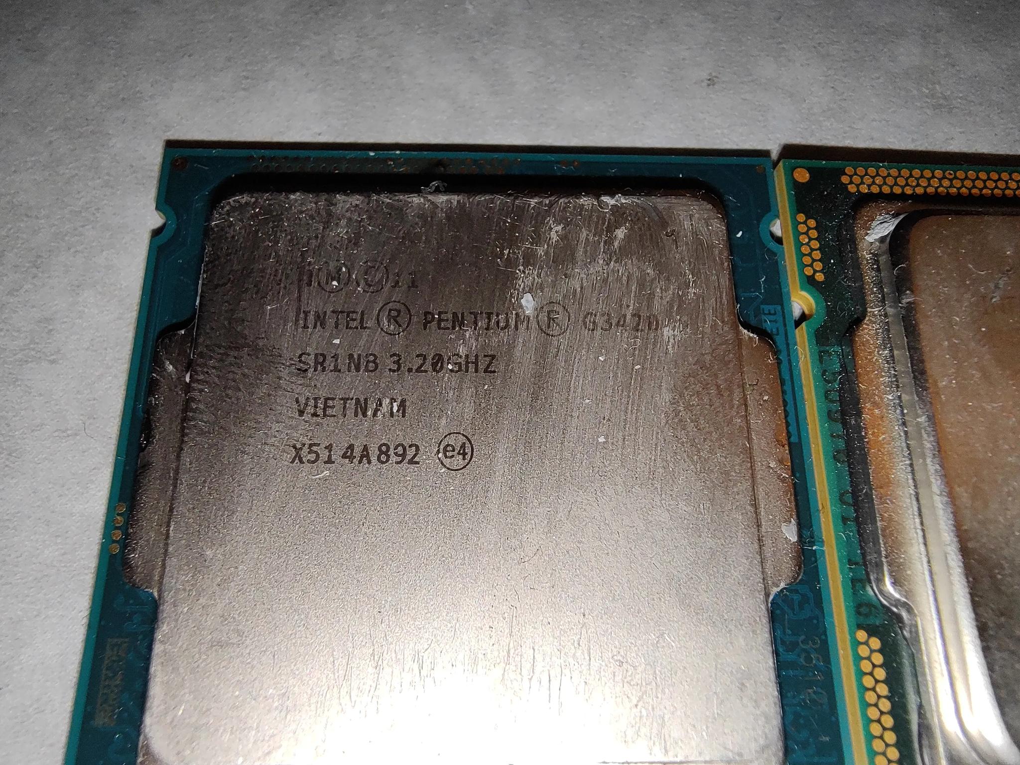 Intel CPU lot. 2x i3 3rd gen, 2x Xeon, 1x pentium