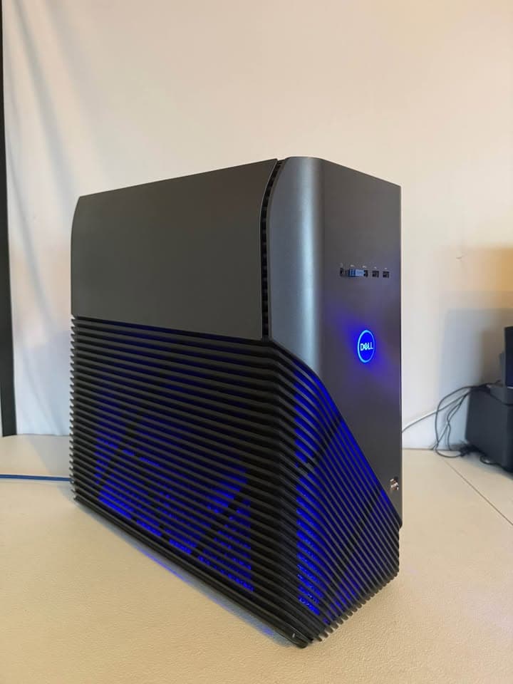 Gaming PC: Ryzen 7 2700, 16GB DDR4 RAM, 500GB NVME SSD, RX 5600 XT 6GB, DELL INSPIRON 5676