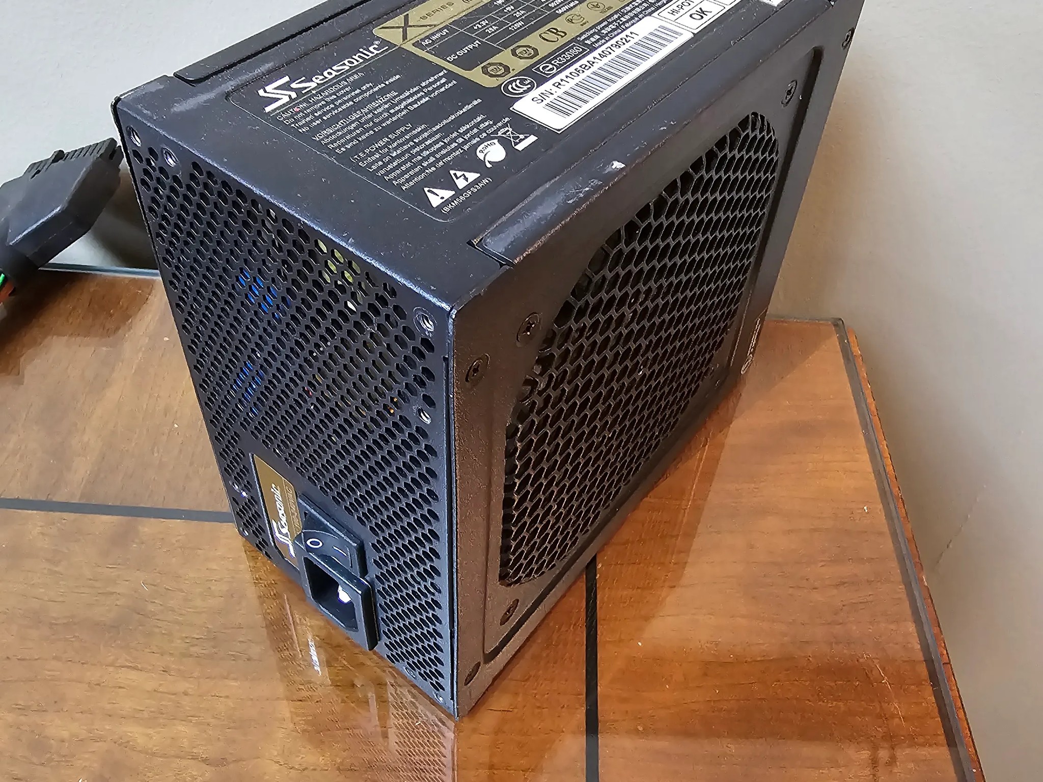 SeaSonic SS-560KM 560W 80+ Gold rated Modular Power Supply