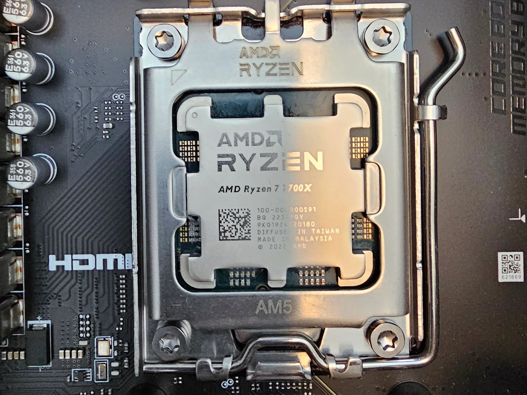 AMD Ryzen 7 7700X ***FAST SHIPPING***