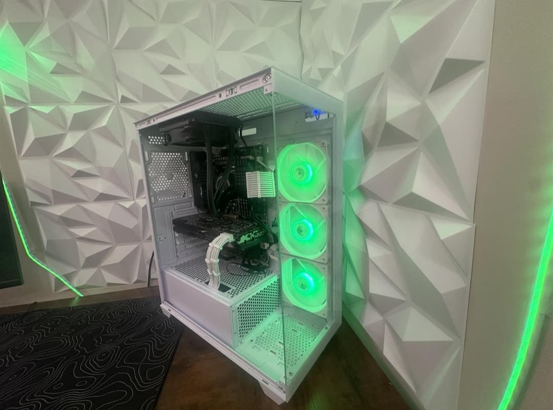 🤍🤍 All White Gaming Pc | i7 + GTX 980 | 32GB RAM | WIFI + BT |500GB SATA - 🤍🤍