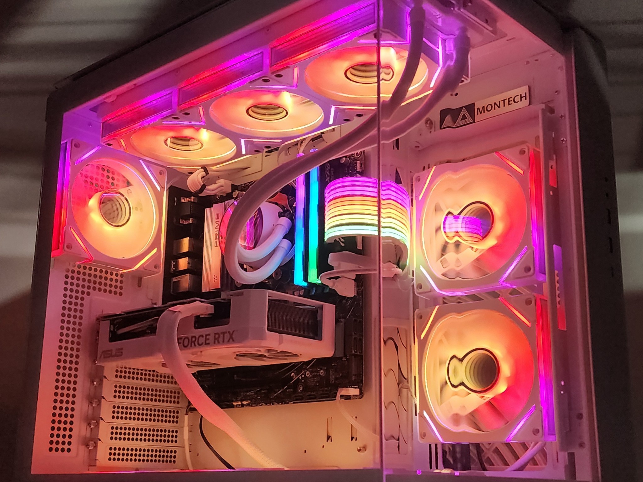 Gaming PC Ryzen 7 7800X3D 32GB RAM 1TB SSD RTX 4070 SUPER 12GB Windows 11 Computer