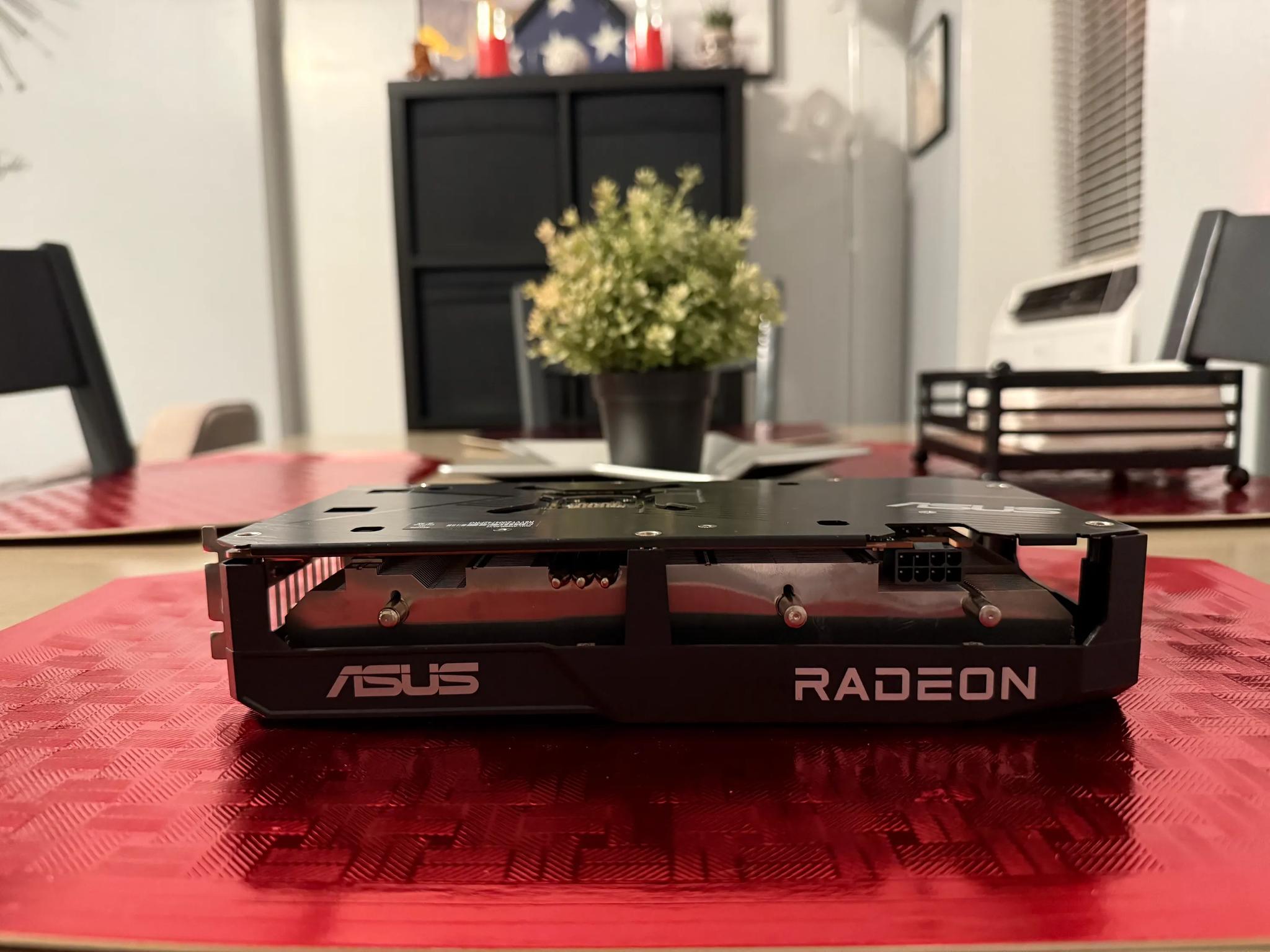 ASUS Dual Radeon™ RX 6600 8GB GDDR6 - Lightly Used