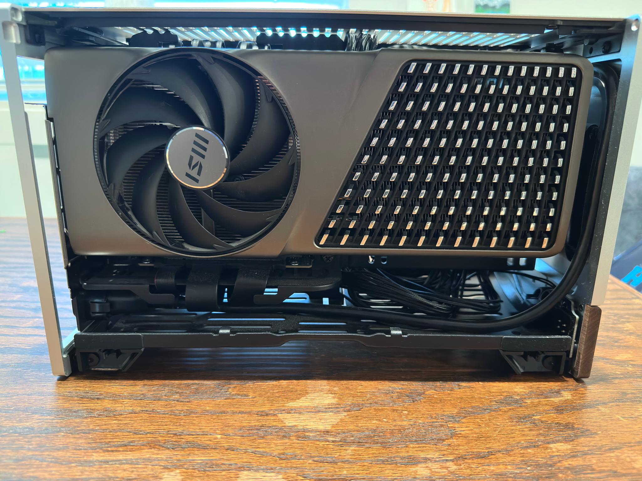 RTX 4070TI Super X Ryzen 7 7800X3D SFF PC