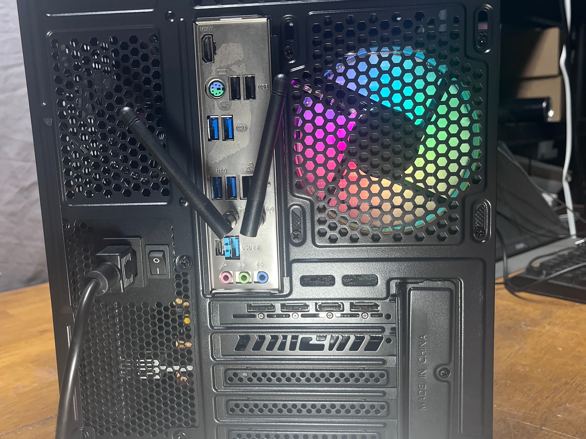 Ryzen 5 5500 | RX 6650 XT | 16GB RAM | 1TB NVME | Gaming PC