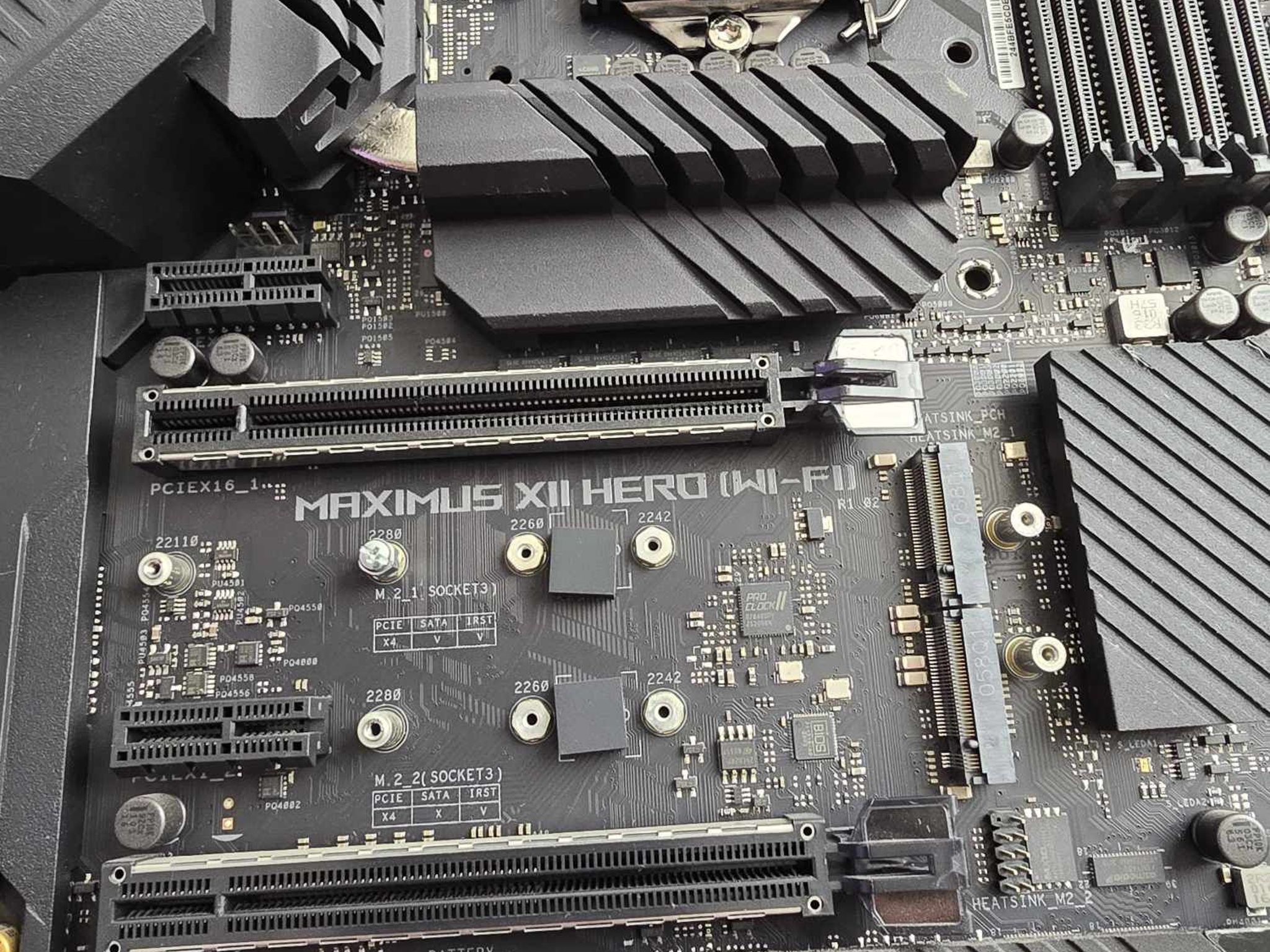 Asus ROG Maximus XII Hero (Wi-Fi) Z490 LGA 1200 ATX Motherboard Intel