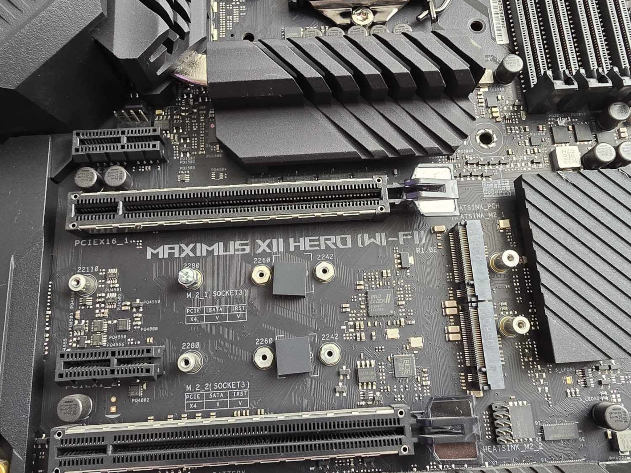Asus ROG Maximus XII Hero (Wi-Fi) Z490 LGA 1200 ATX Motherboard Intel