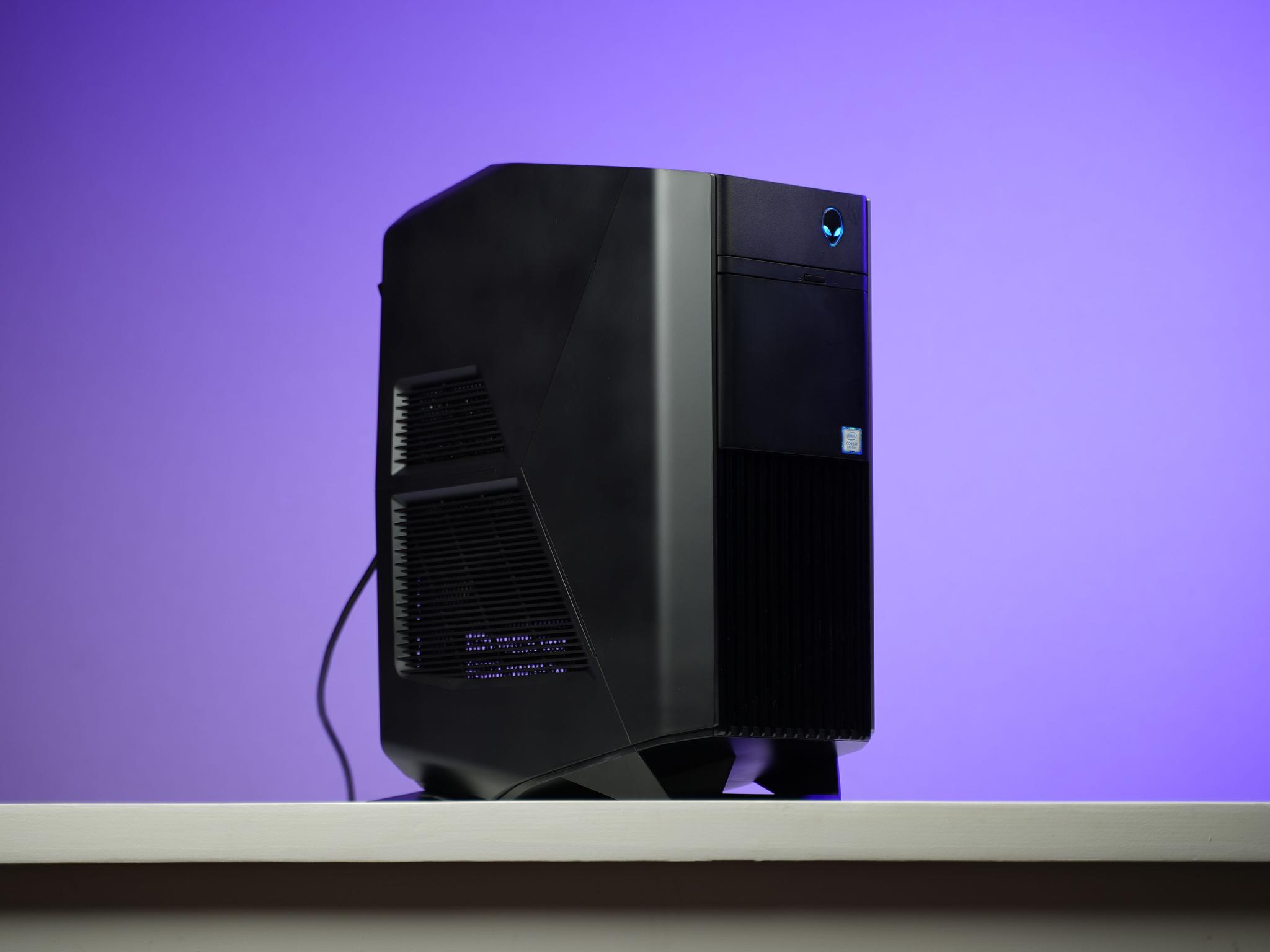 “ALIENFORM 4.7” GTX 1070 Intel Core i7 8700 16GB 1.3TB Windows 11 Gaming PC
