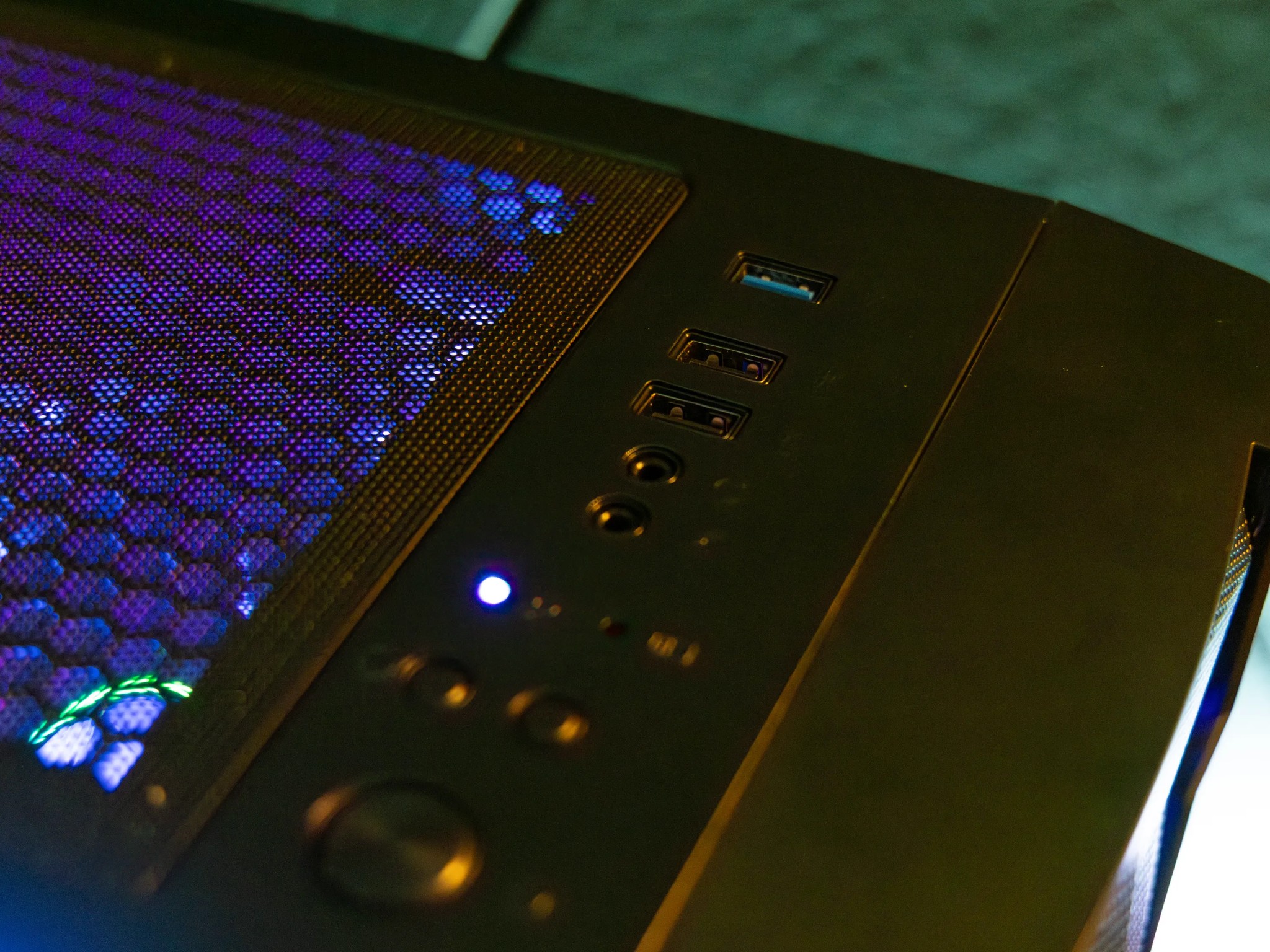 📟 Chipster 📟 AMD RX 6650 XT / Ryzen 5 5600X / 1TB NVME / 32GB DDR4 Ram / Air Cooler / W11 Pro