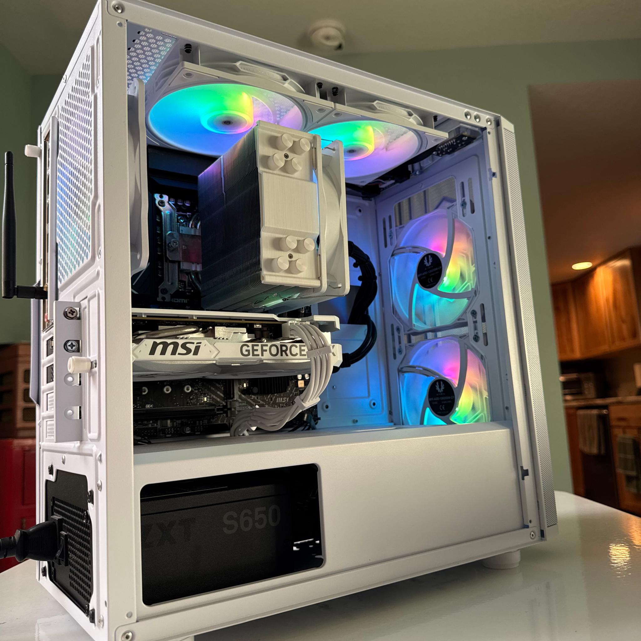 Arctic Fury | Custom Gaming PC | 4060  - i5 12600k - 16GB Ram - 1 TB NVMe