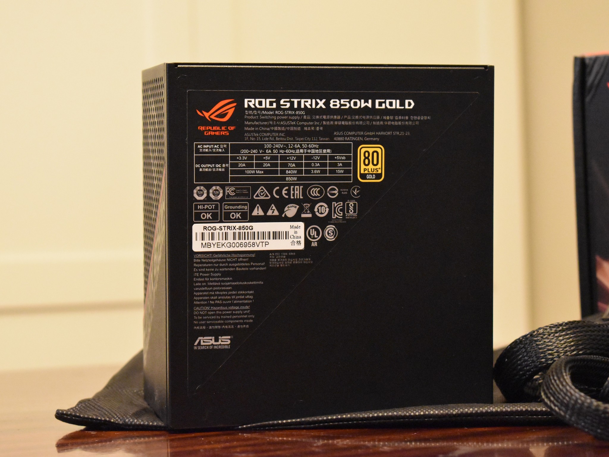 ASUS ROG Strix 850W ATX Power Supply (PSU) 80+ Gold Certified 