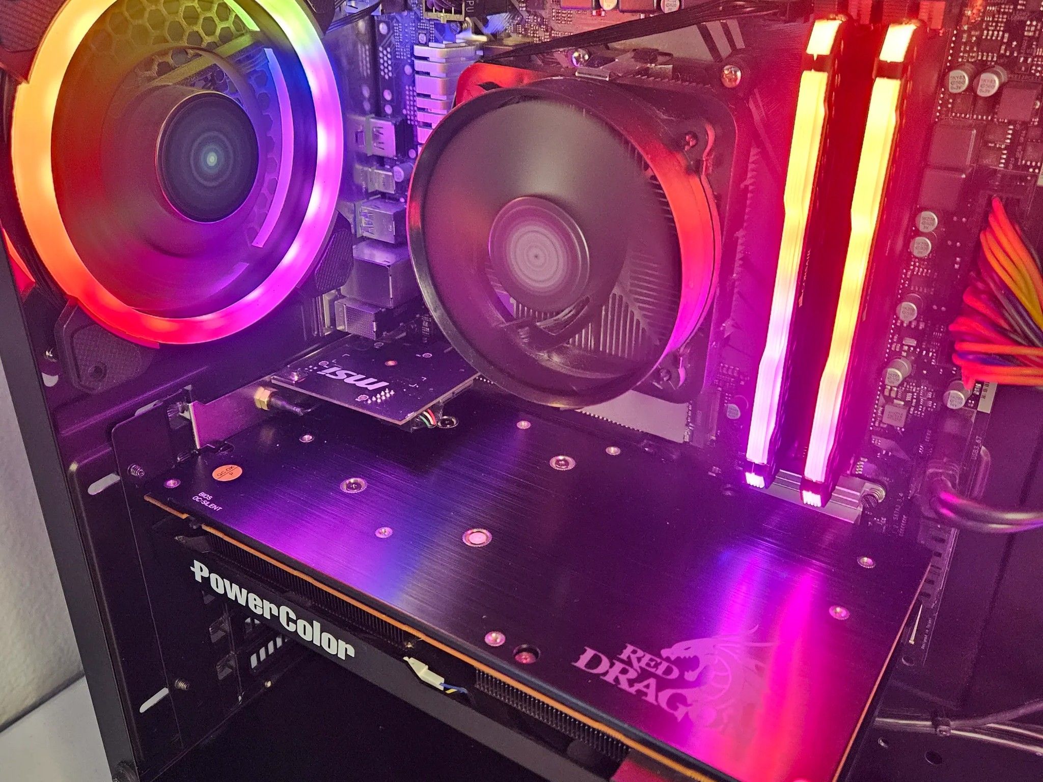 Gaming PC Ryzen 5 3600 RX 5700XT 16GB RAM 512GB SSD WI-FI